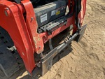 Chassis with Quick Coupler to Arms Pins
