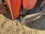 Chassis with Quick Coupler to Arms Pins