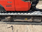 Undercarriage with Right Carrier Rollers