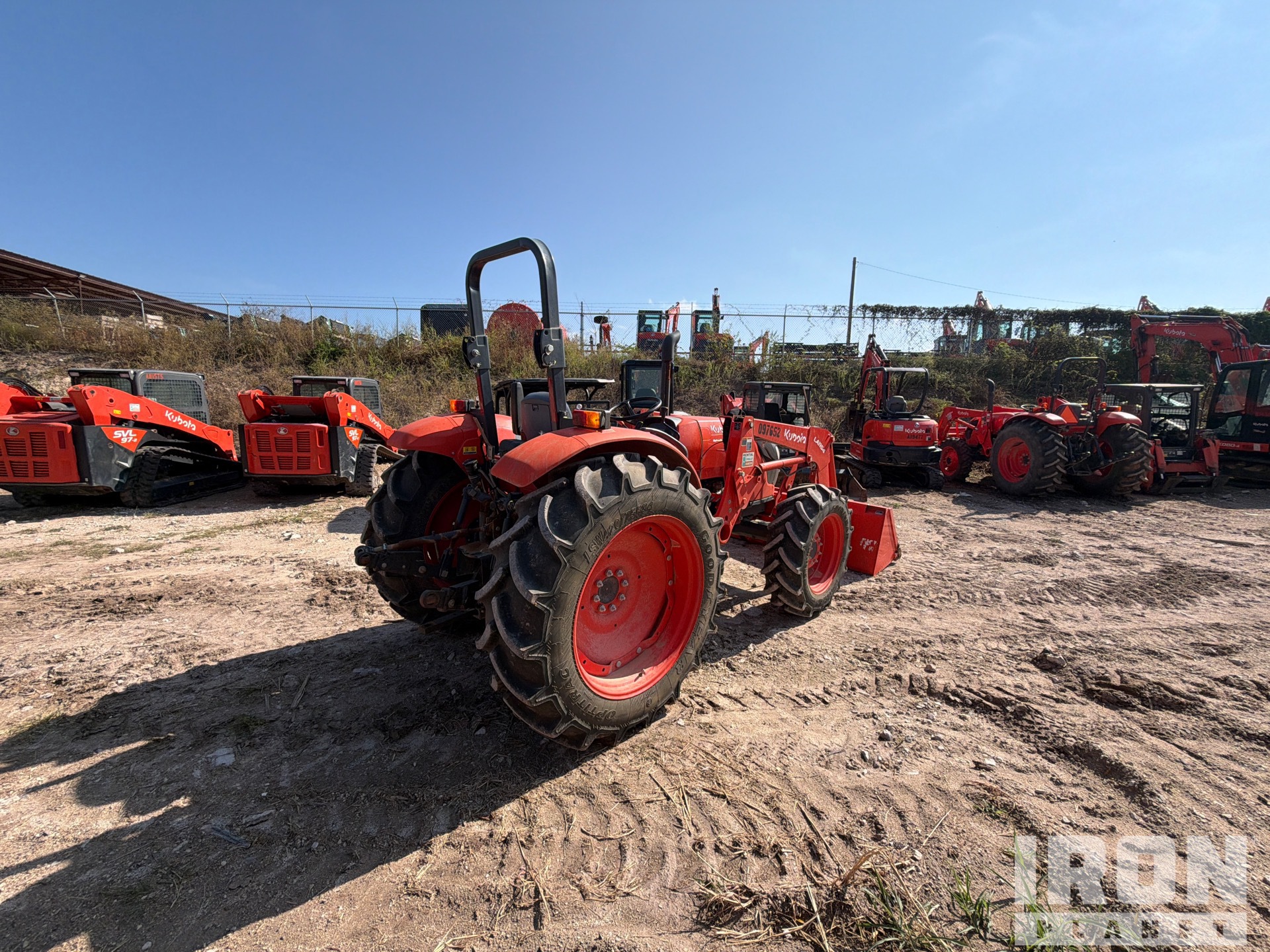 Aspect général with Image, coin arrière droit