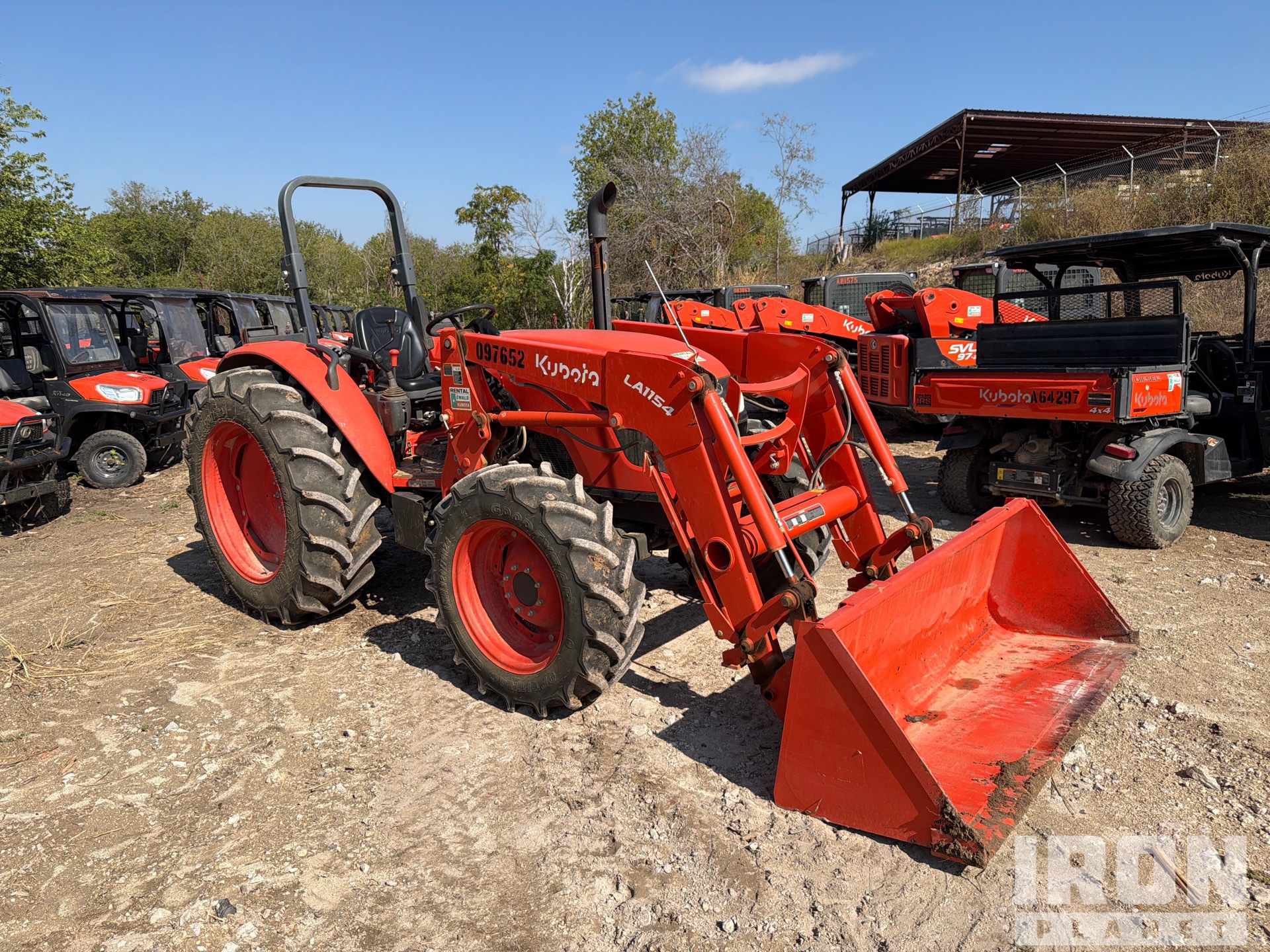 Aspect général with Image, coin avant droit