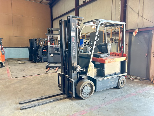 2014 Toyota 7FBCU35 6900 lb Electric Forklift 2014 Toyota 7FBCU35 6900 lb Electric Forklift