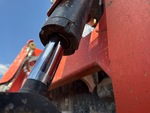 Hydraulics with Bucket Tilt Cylinders