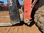 Chassis with Quick Coupler to Arms Pins