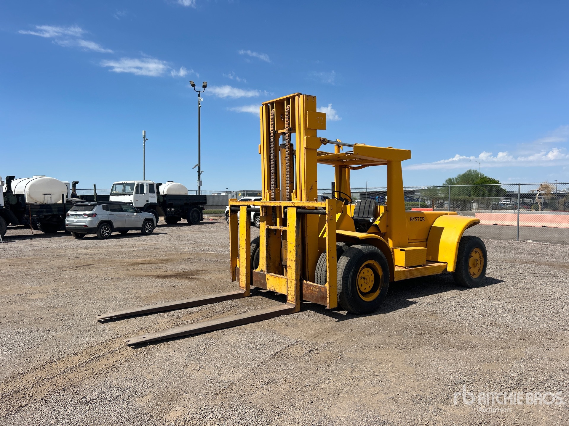 MONTACARGAS HYSTER H300B
