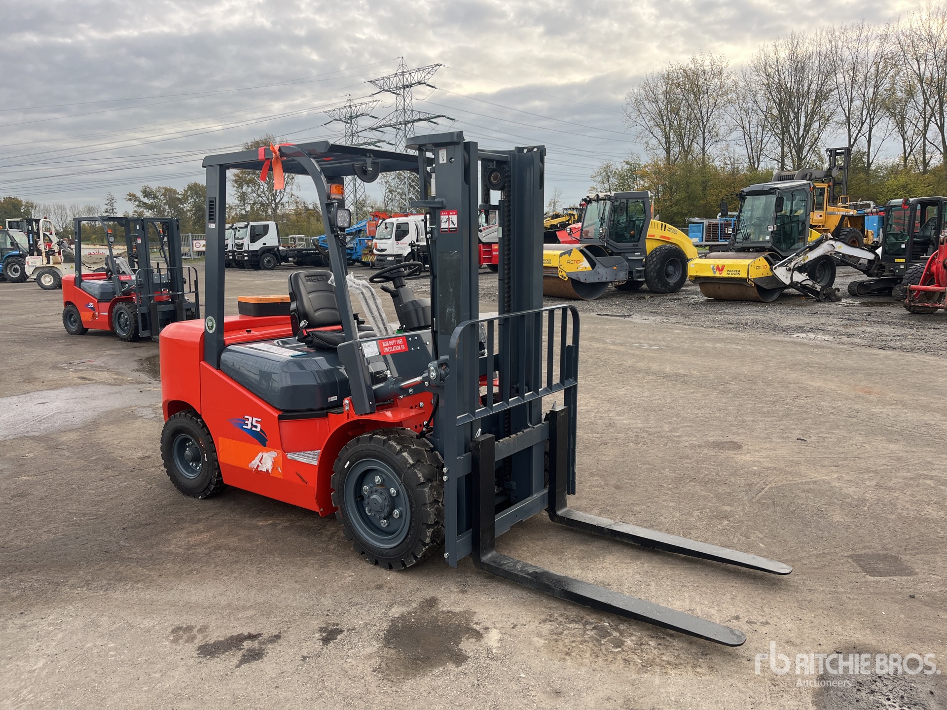 General Appearance with Picture, Right Front Corner