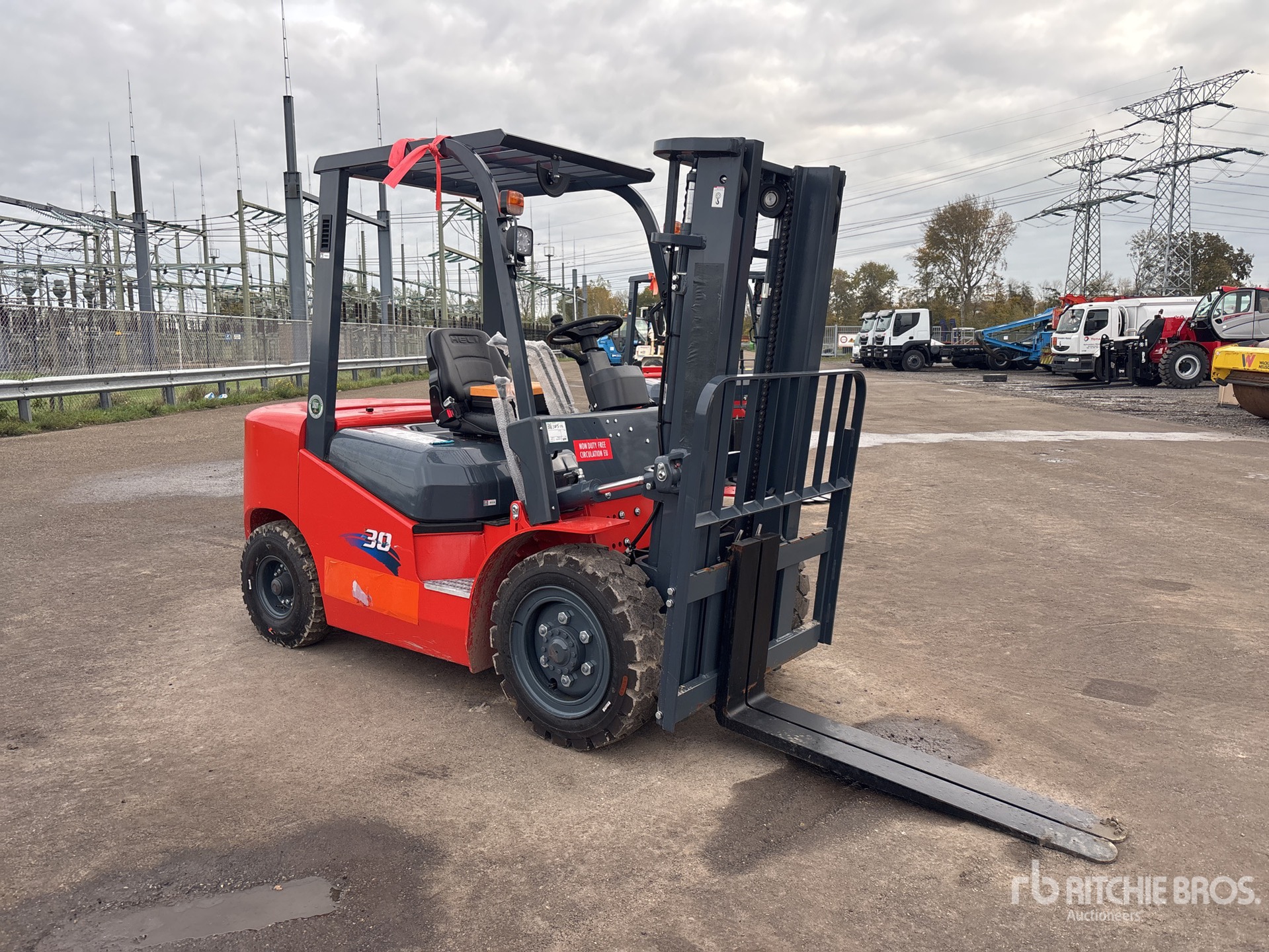 General Appearance with Picture, Right Front Corner