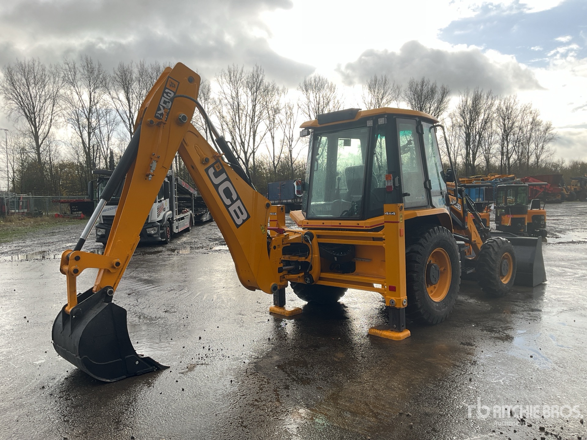 General Appearance with Bild, Ecke hinten rechts