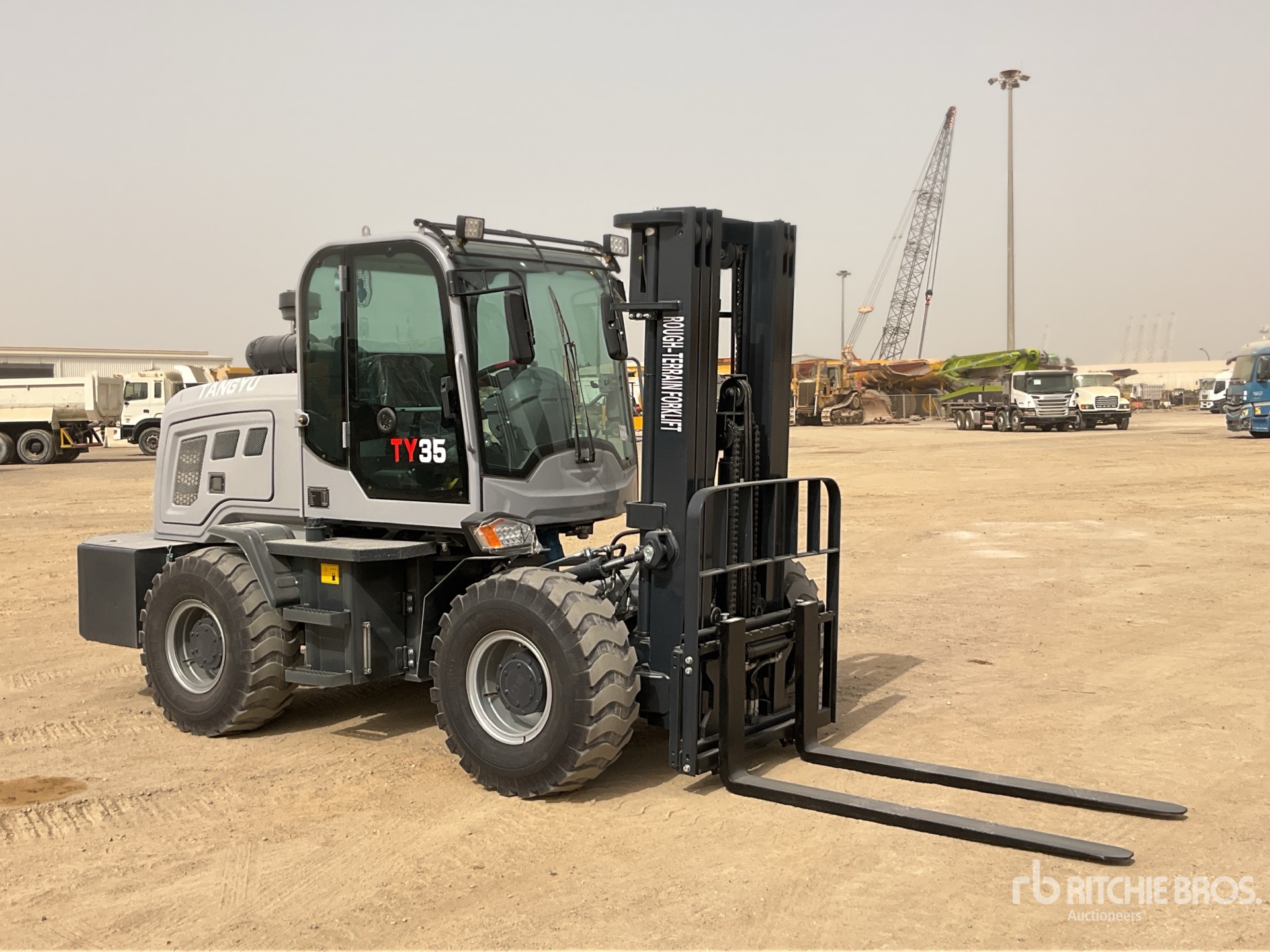 General Appearance with Picture, Right Front Corner