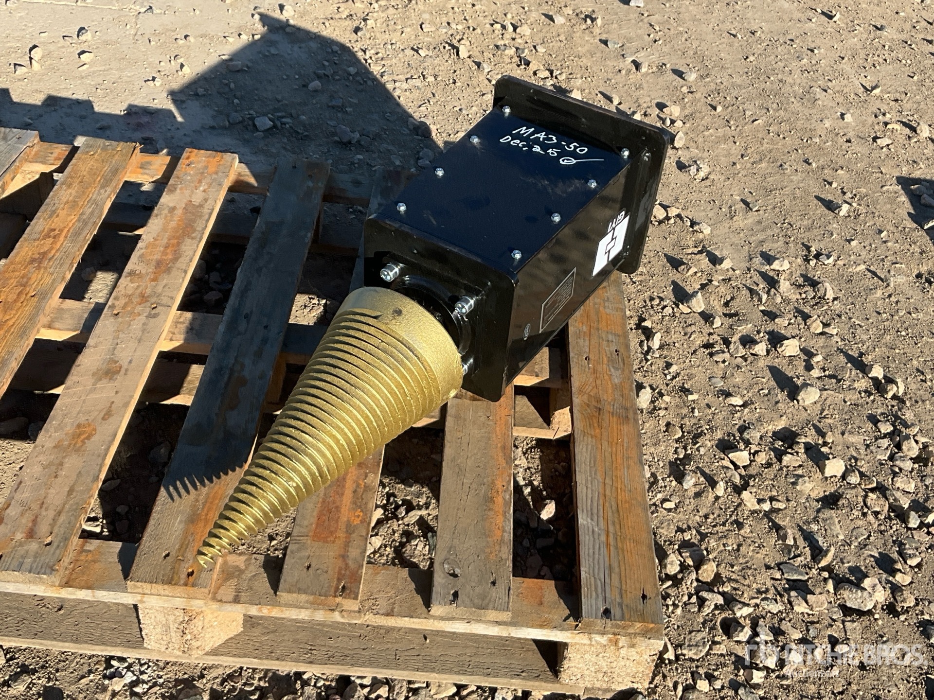 Aspect général with Image, coin avant gauche