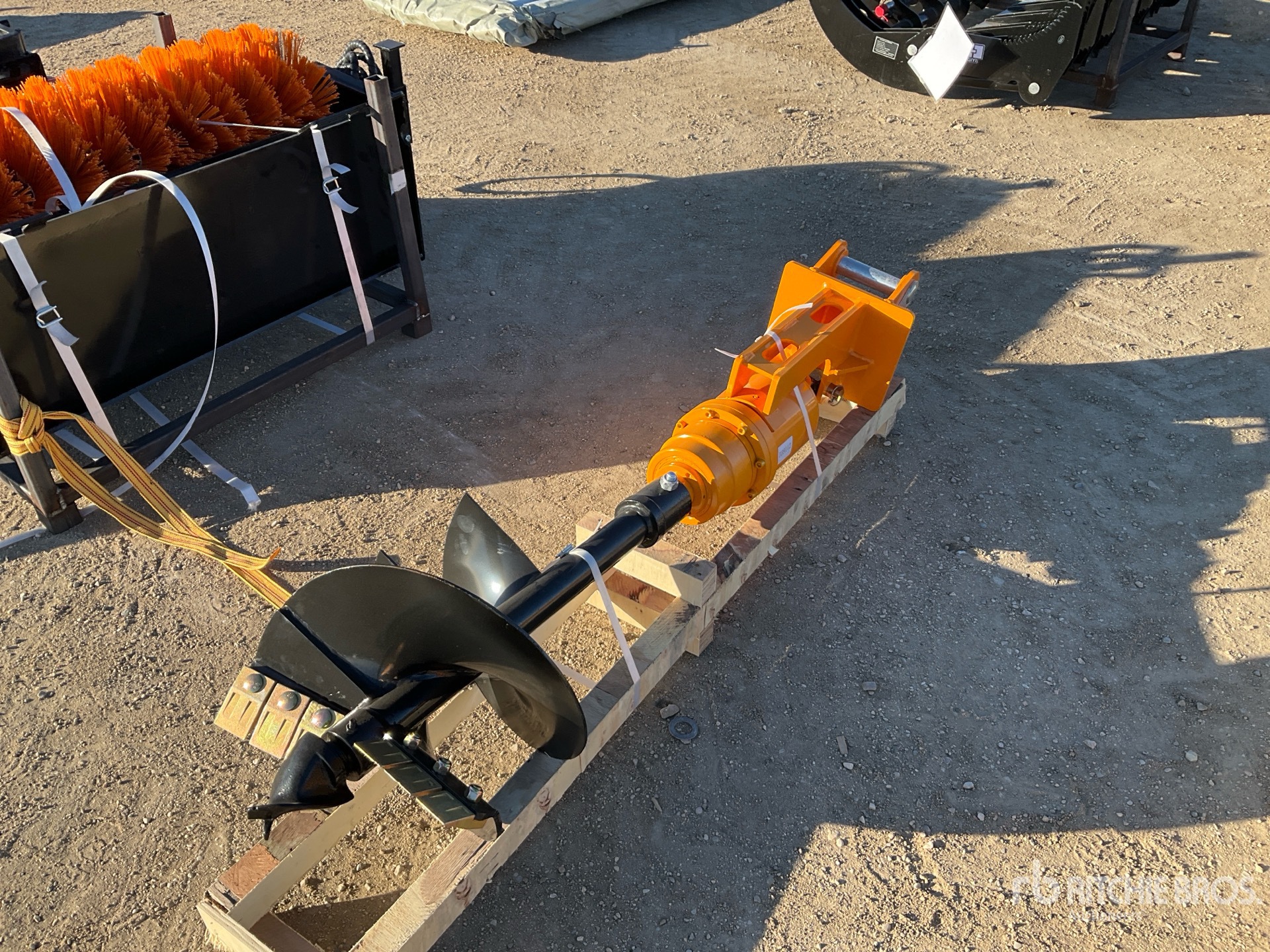 General Appearance with Bild, Ecke vorne links