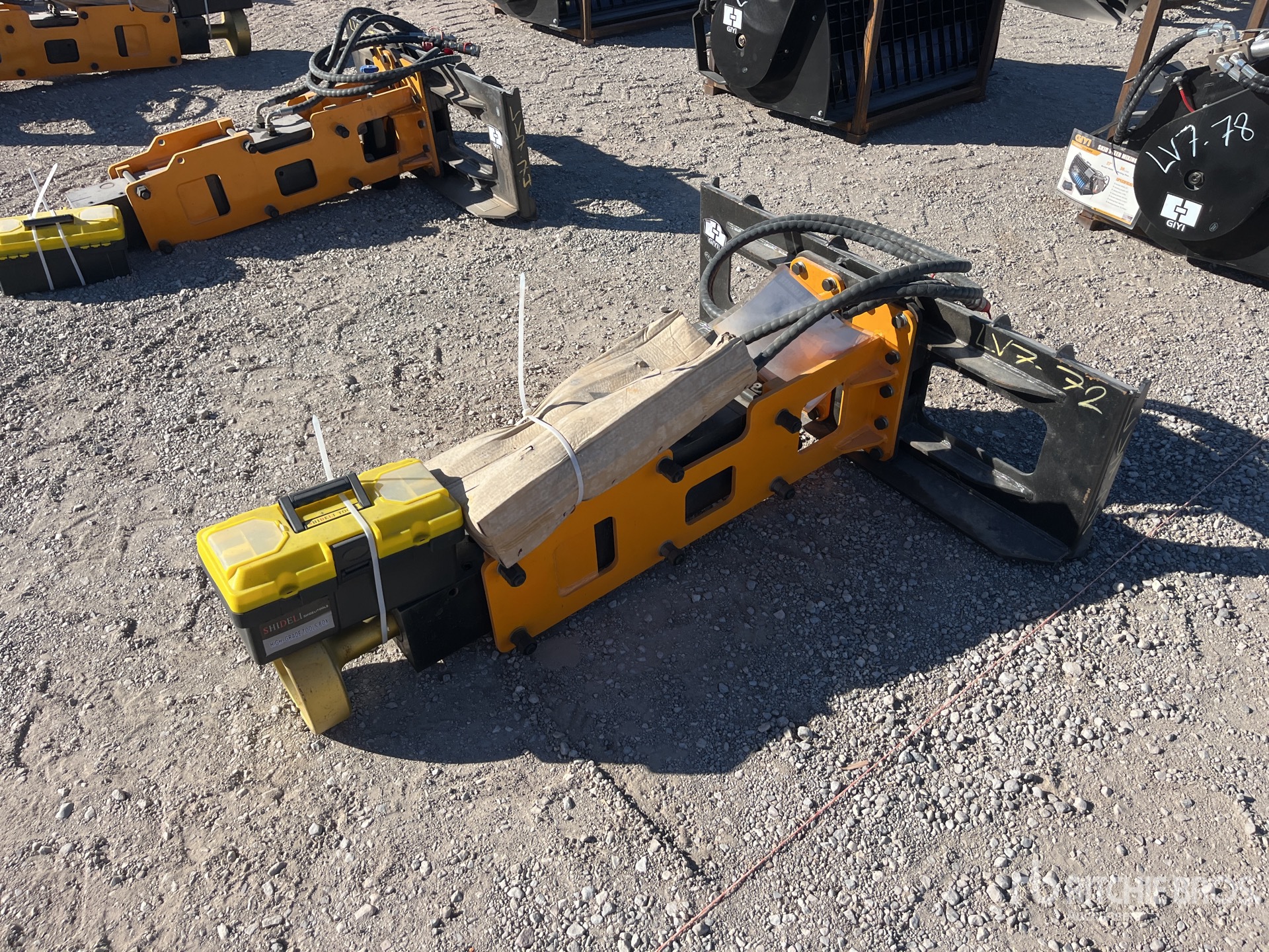 General Appearance with Picture, Left Front Corner