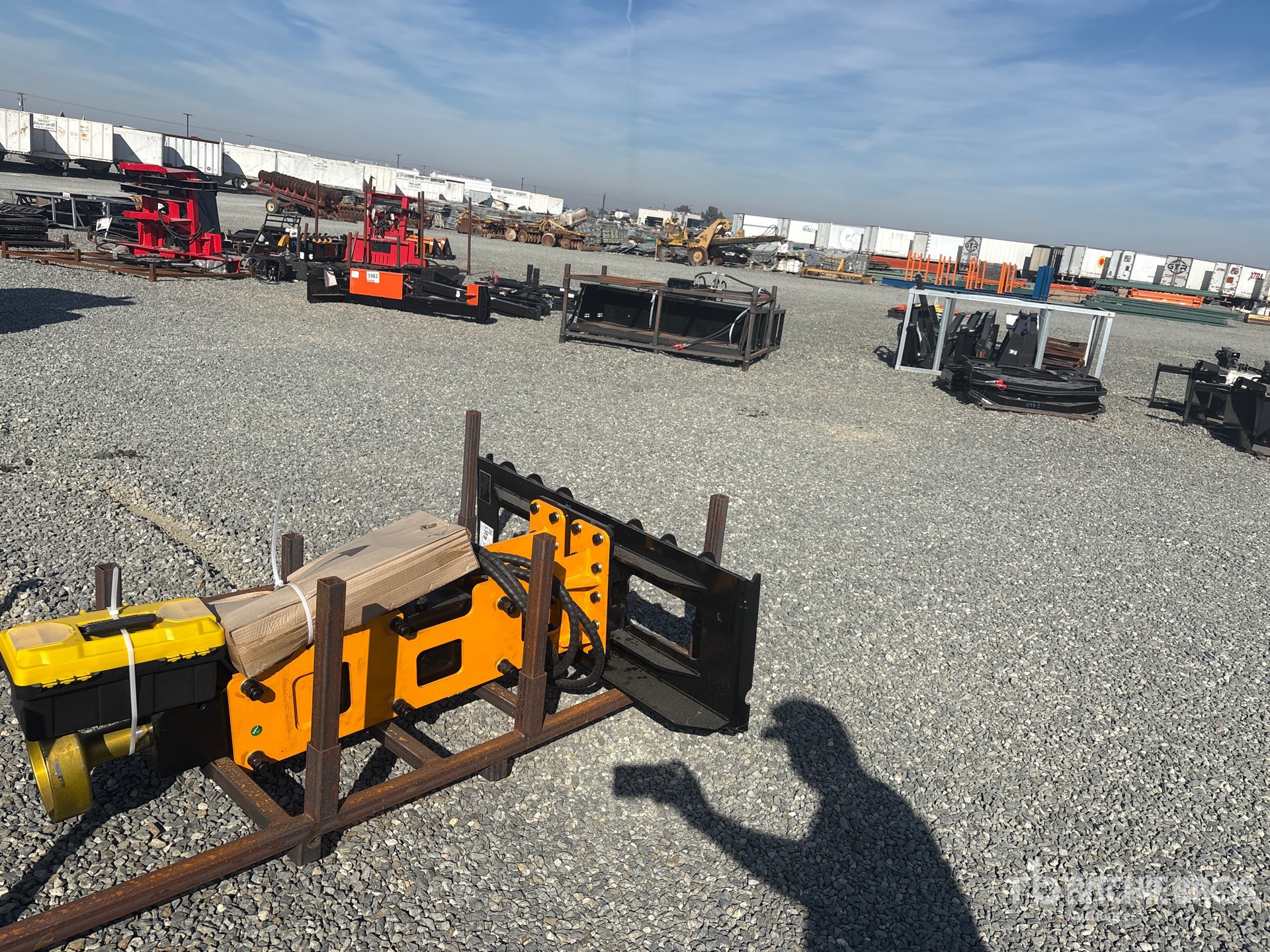 General Appearance with Picture, Left Front Corner