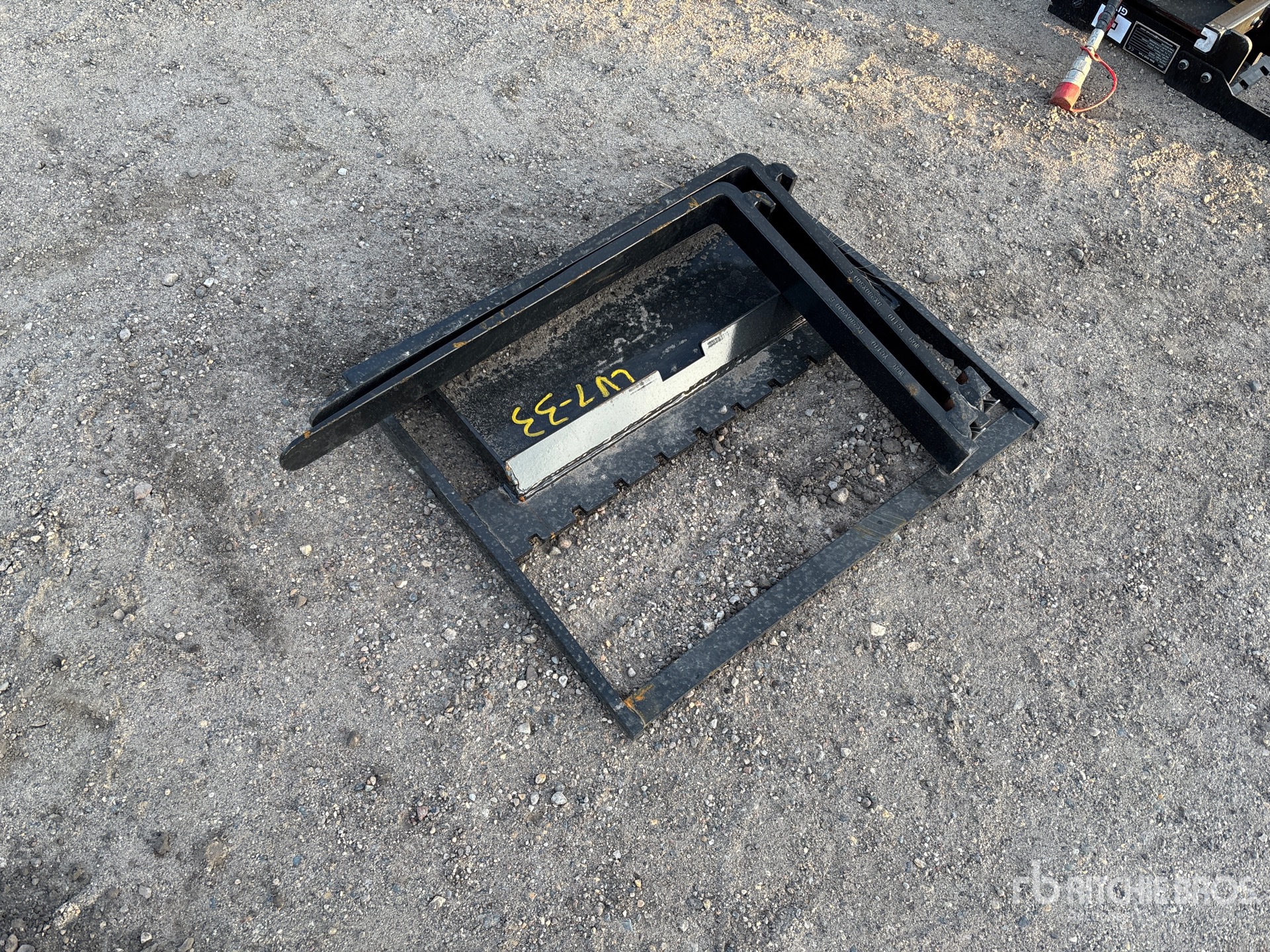 General Appearance with Foto, angolo posteriore sinistro