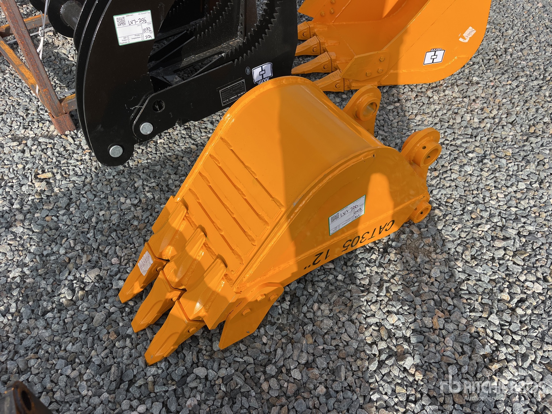 General Appearance with Foto, angolo anteriore destro