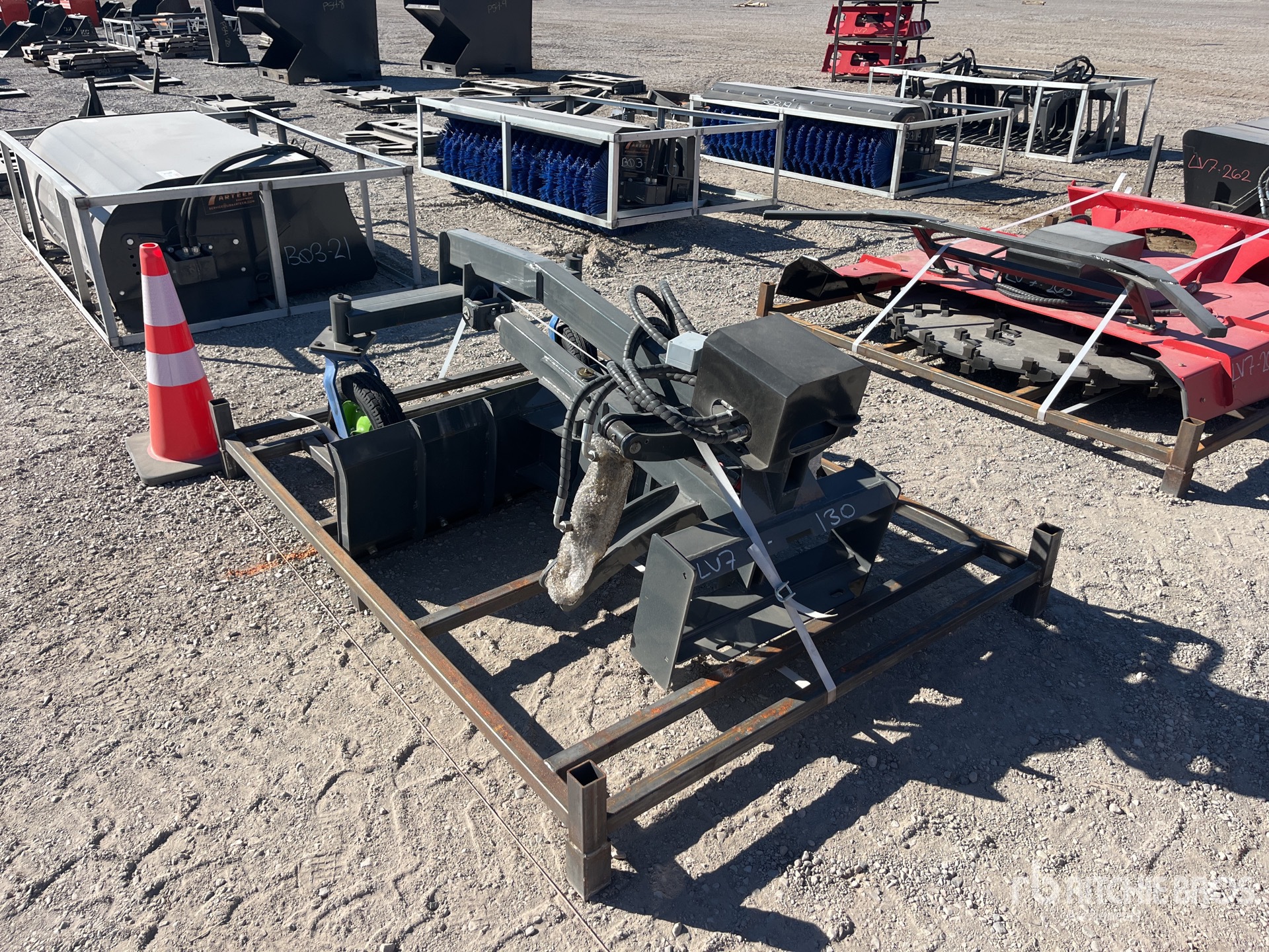 General Appearance with Picture, Left Rear Corner