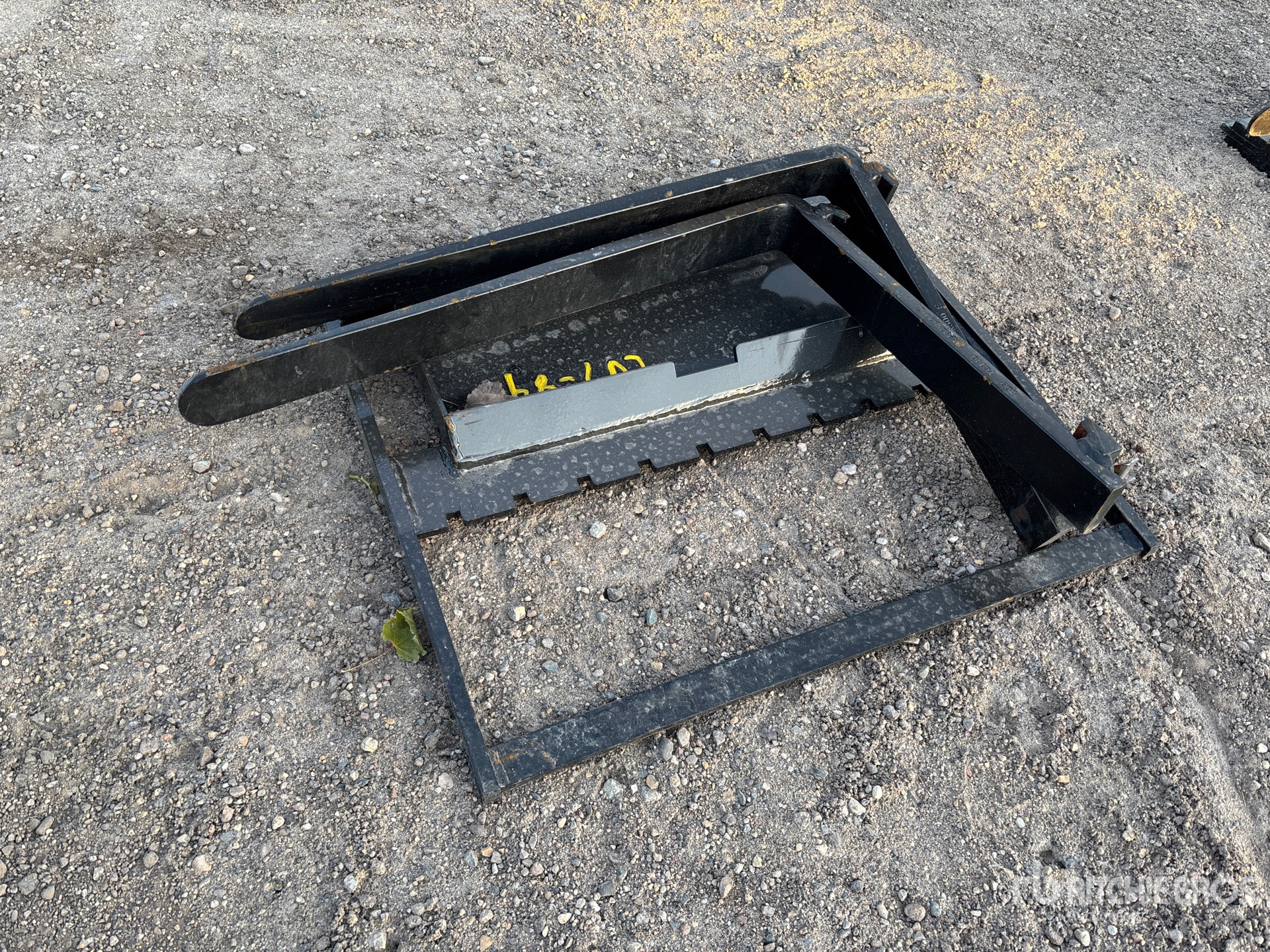 General Appearance with Foto, angolo posteriore sinistro