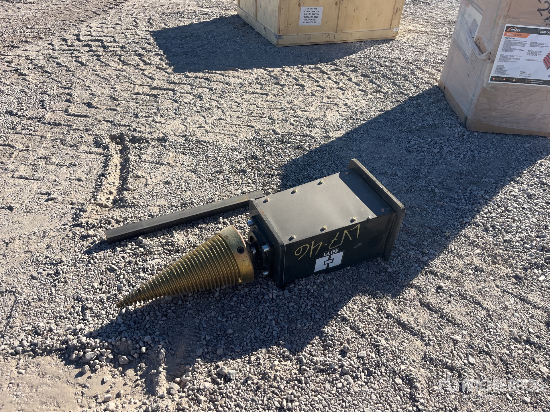 General Appearance with Picture, Left Front Corner