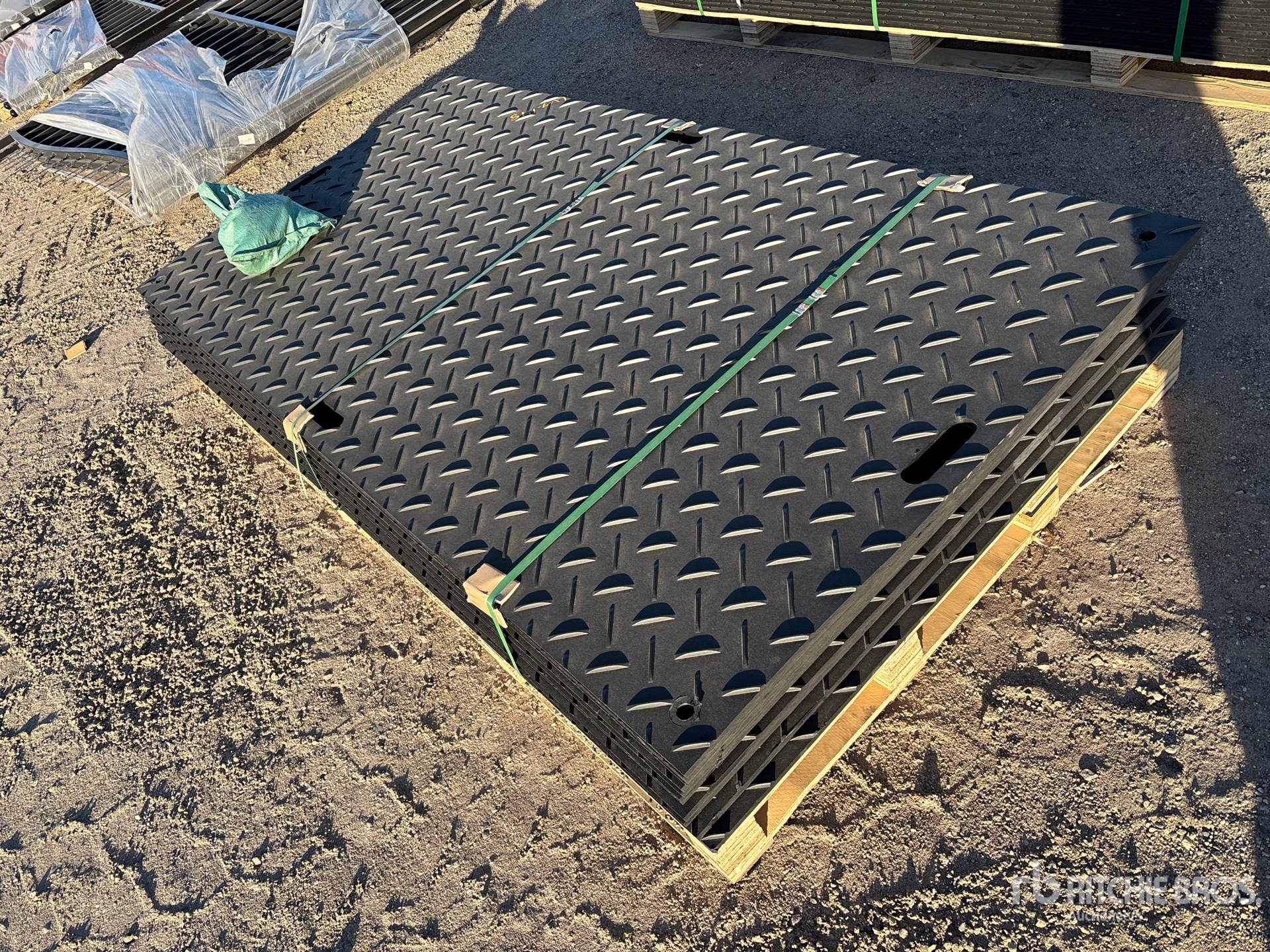 General Appearance with Zdjęcie, prawy dolny róg