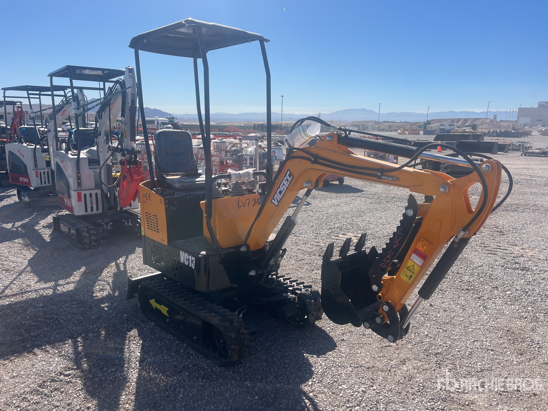 General Appearance with Picture, Right Front Corner