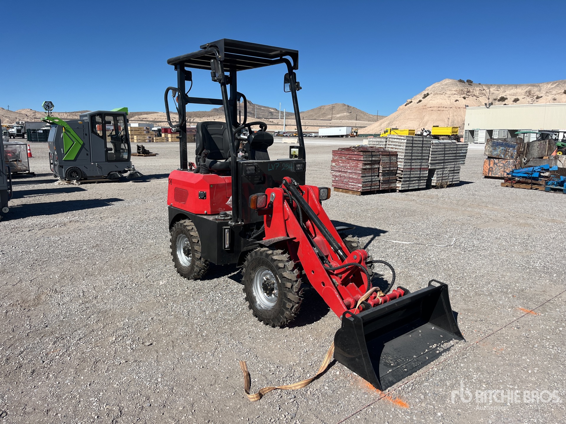 General Appearance with Picture, Right Front Corner