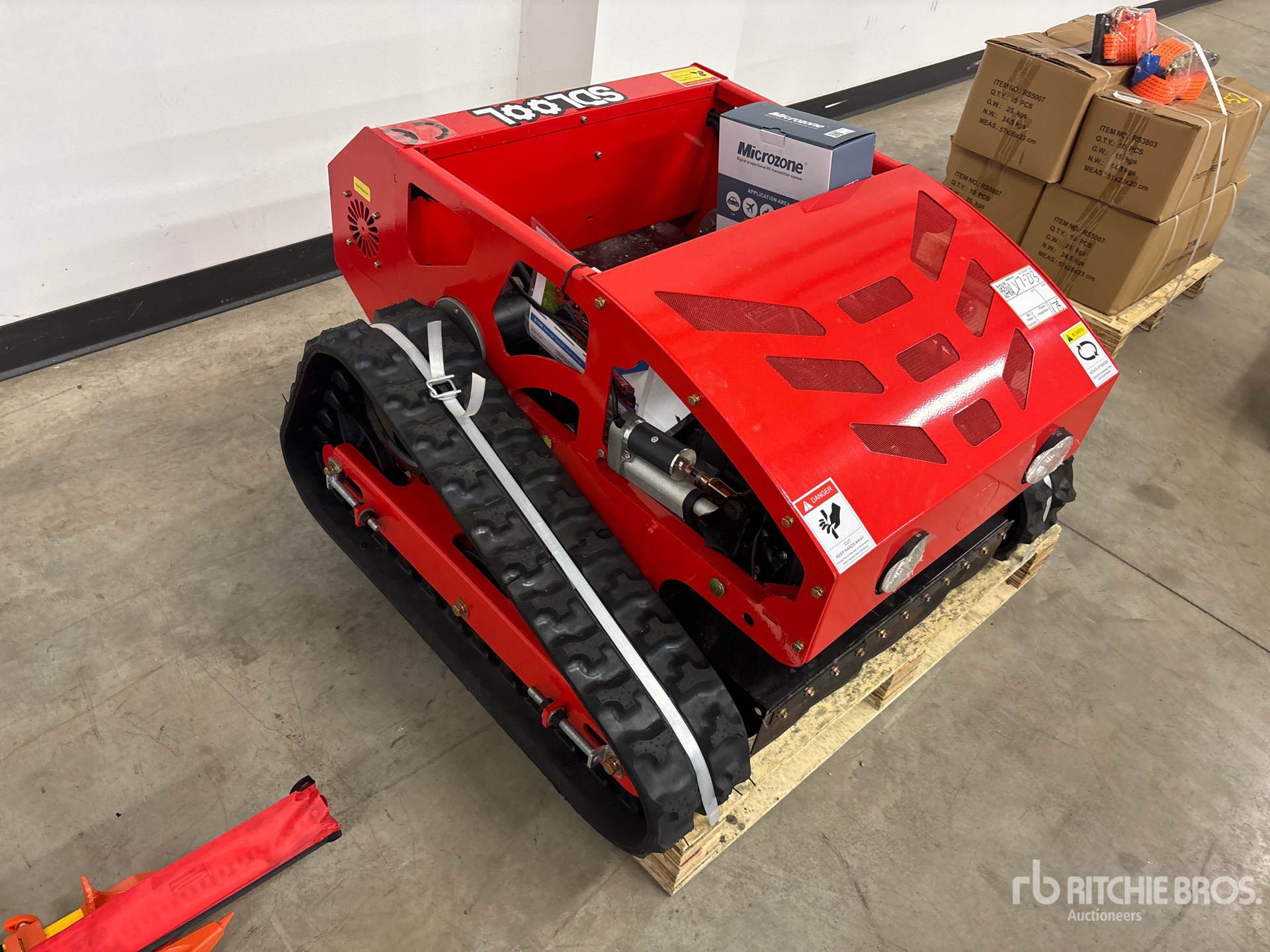 General Appearance with Picture, Right Front Corner