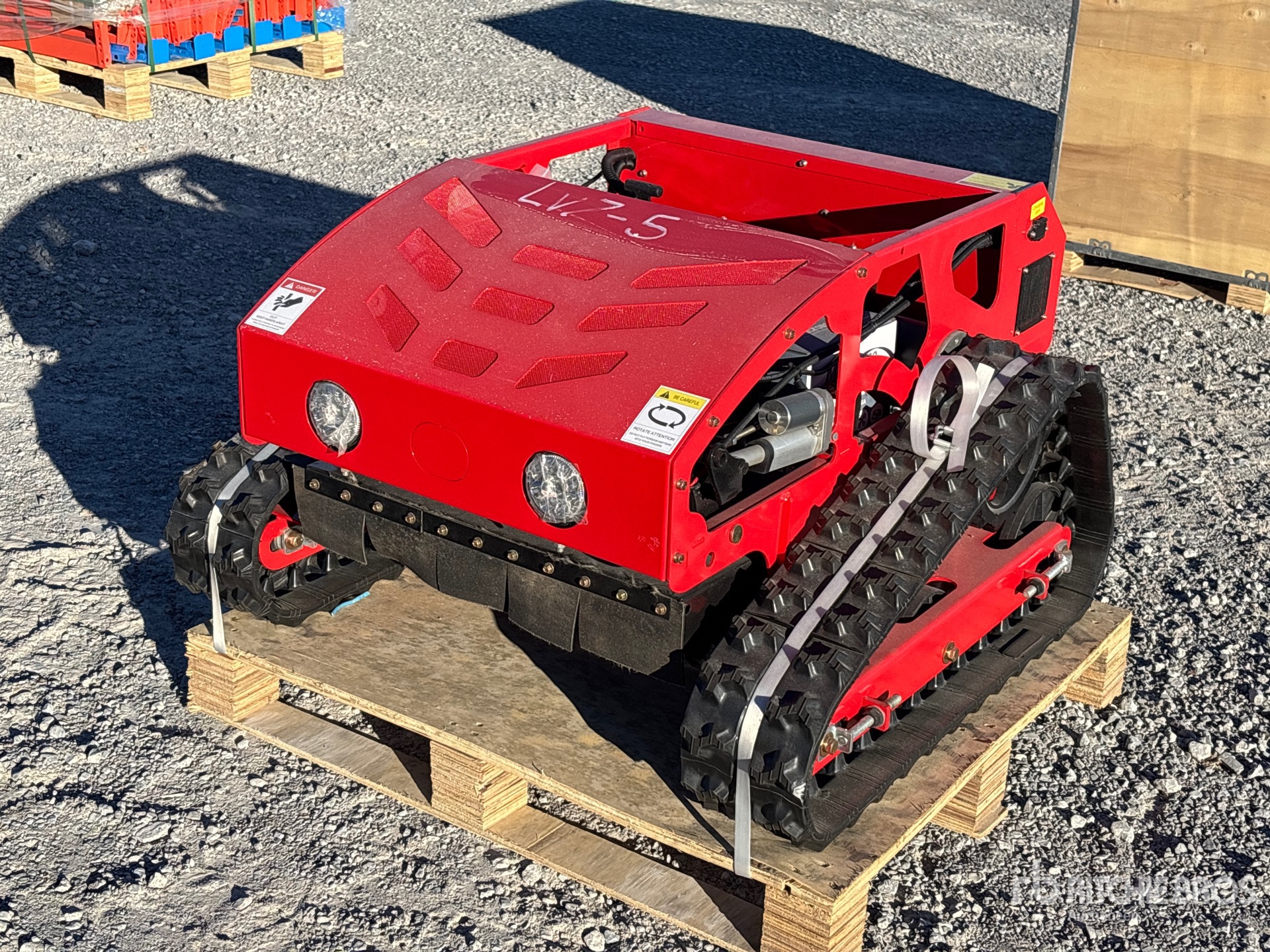 General Appearance with Picture, Left Front Corner