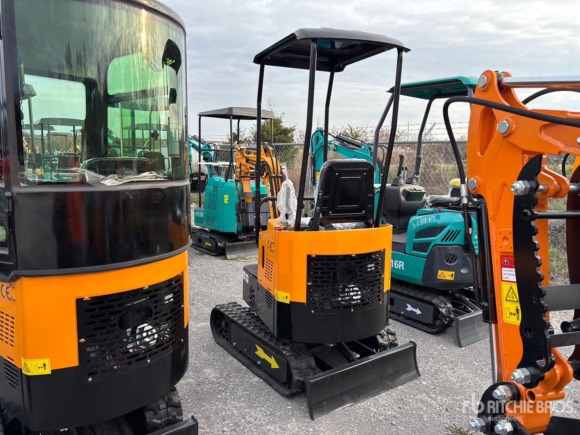 General Appearance with Picture, Left Rear Corner