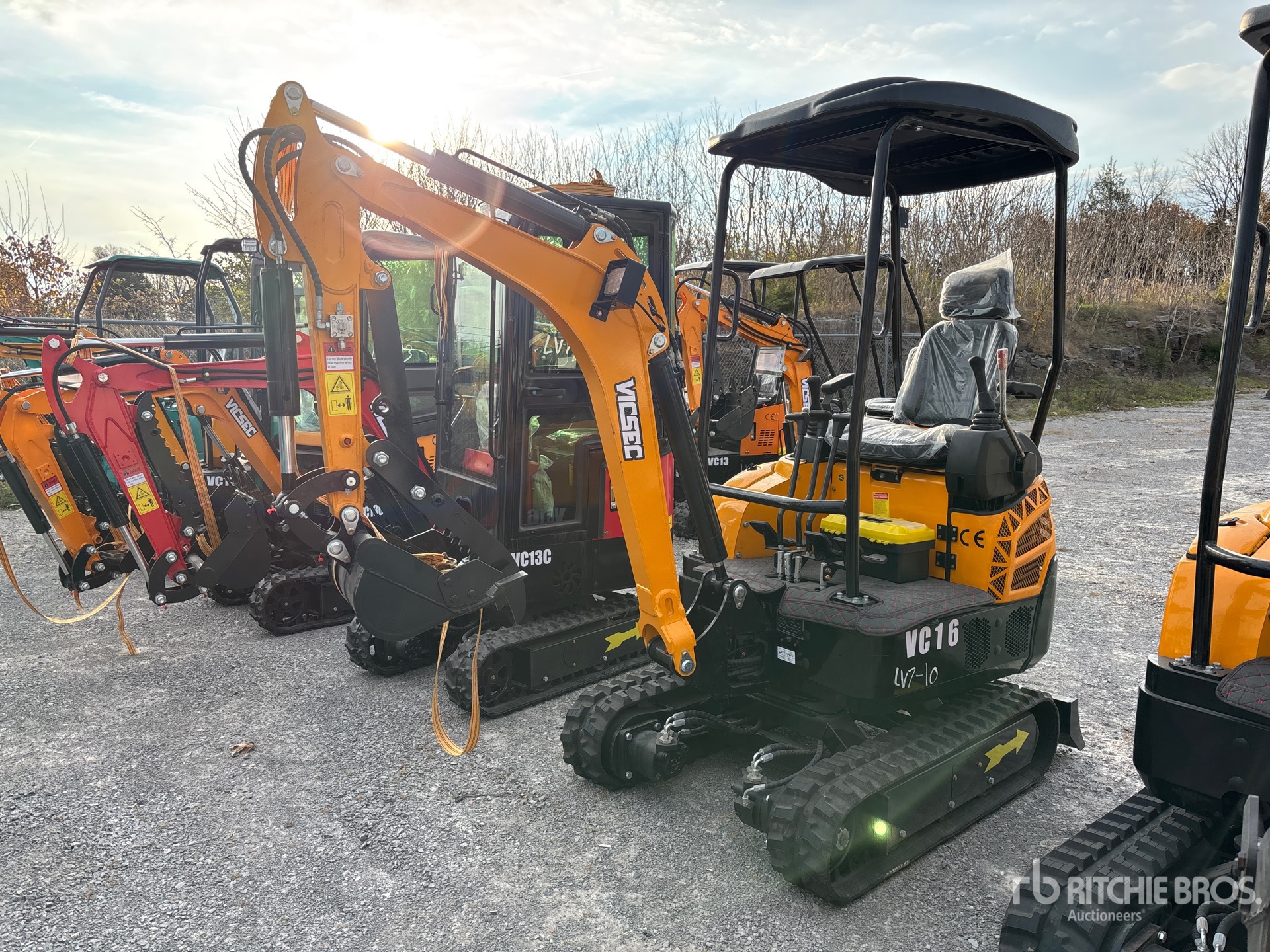 General Appearance with Foto, angolo anteriore sinistro