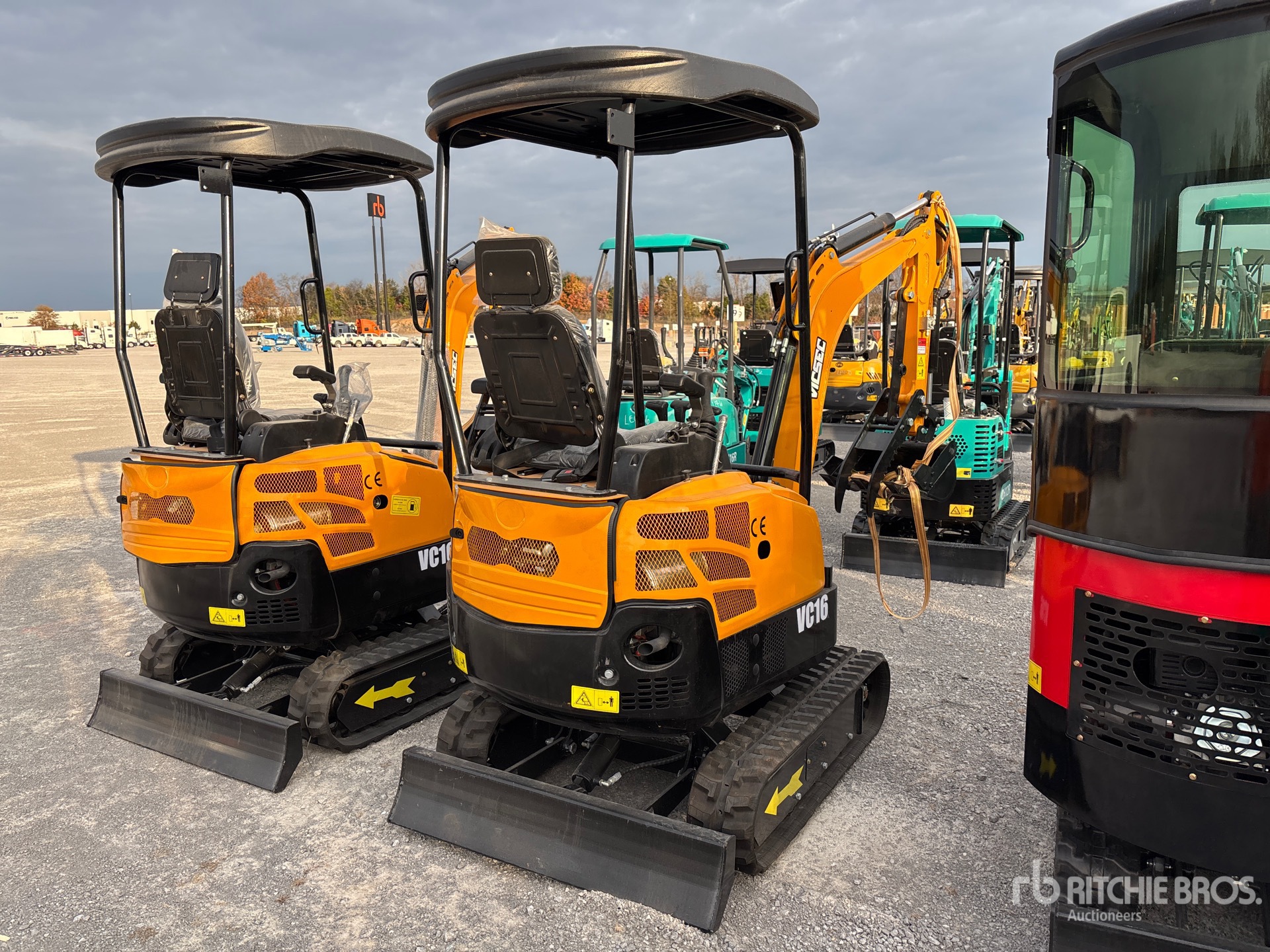 General Appearance with Foto, angolo anteriore sinistro