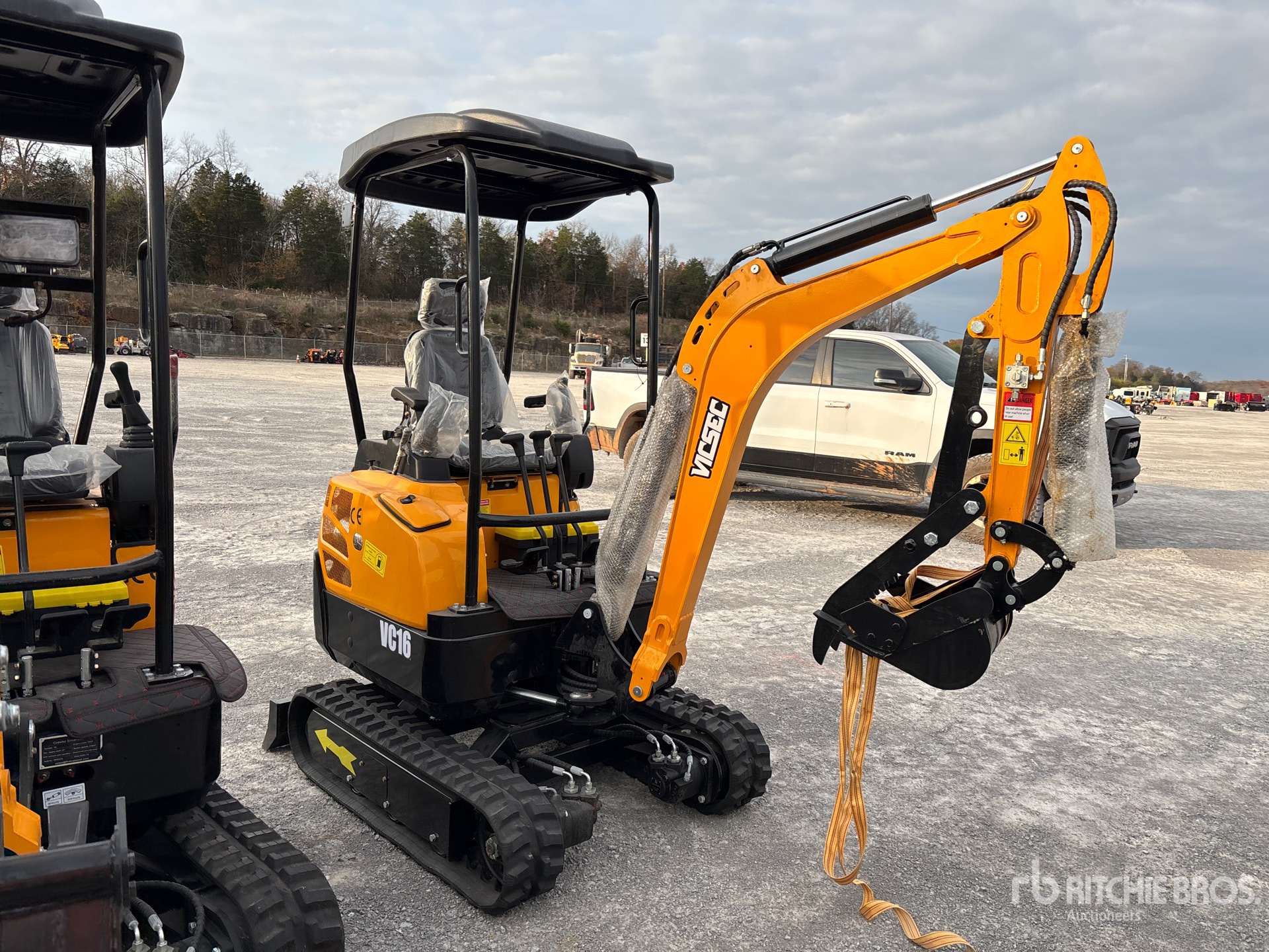 General Appearance with Foto, angolo anteriore destro