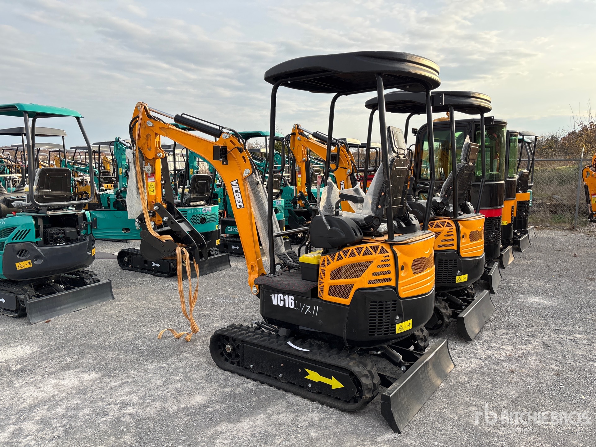 General Appearance with Foto, angolo posteriore sinistro