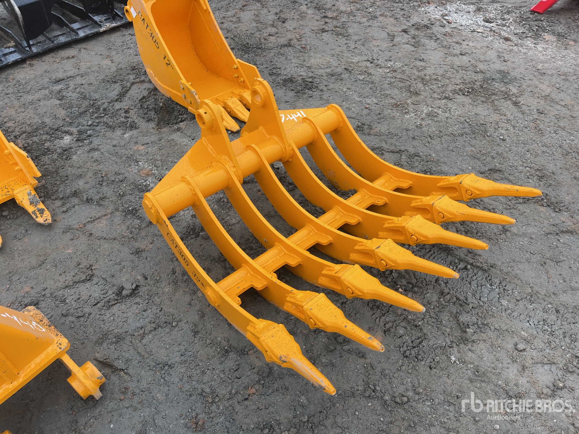 Aspect général with Image, coin avant droit