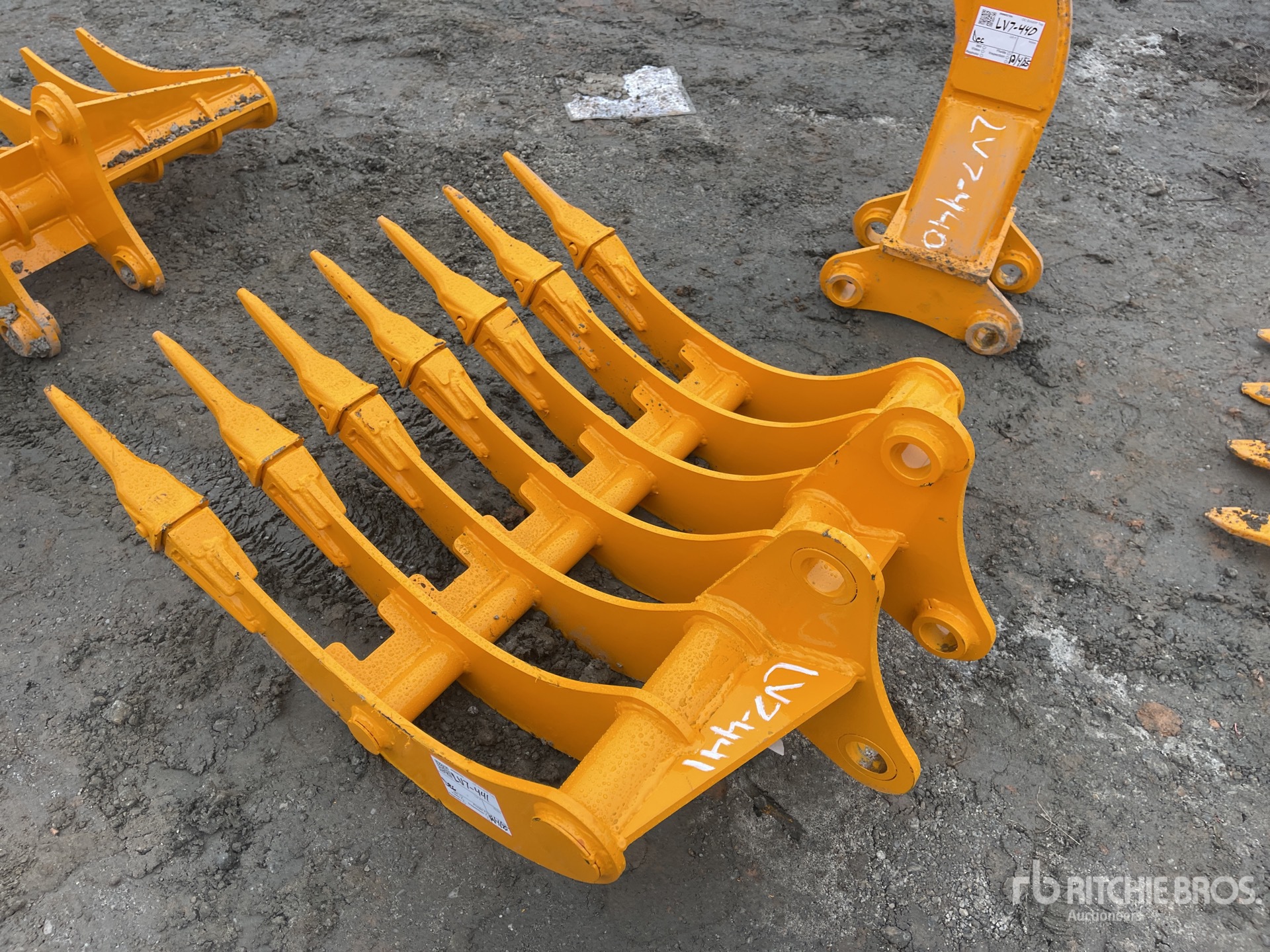 Aspect général with Image, coin arrière gauche