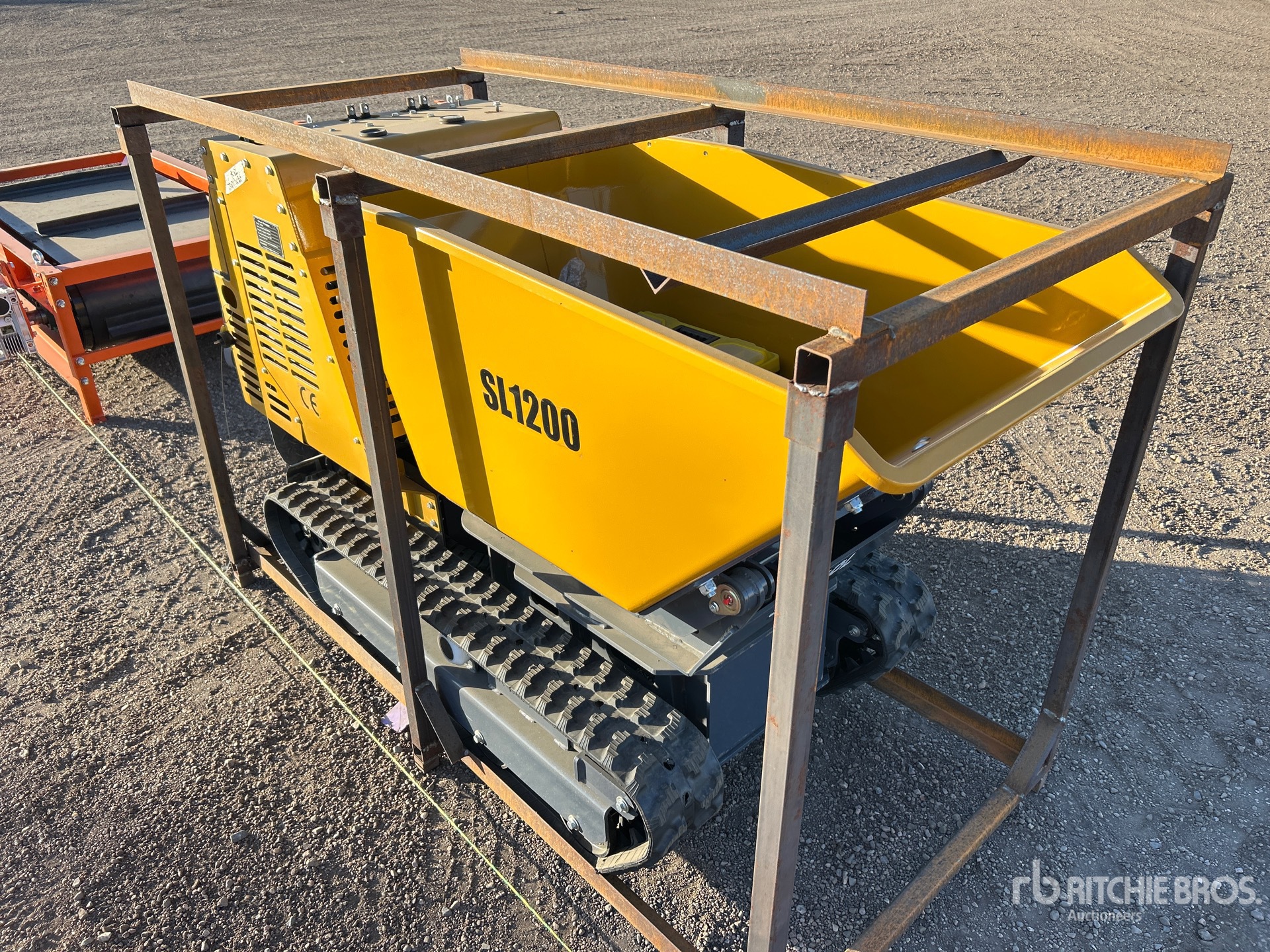 General Appearance with Foto, angolo anteriore destro