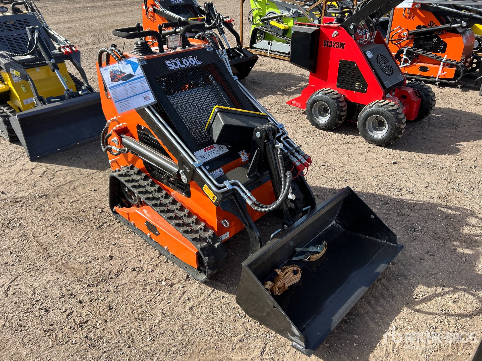 General Appearance with Foto, angolo anteriore destro