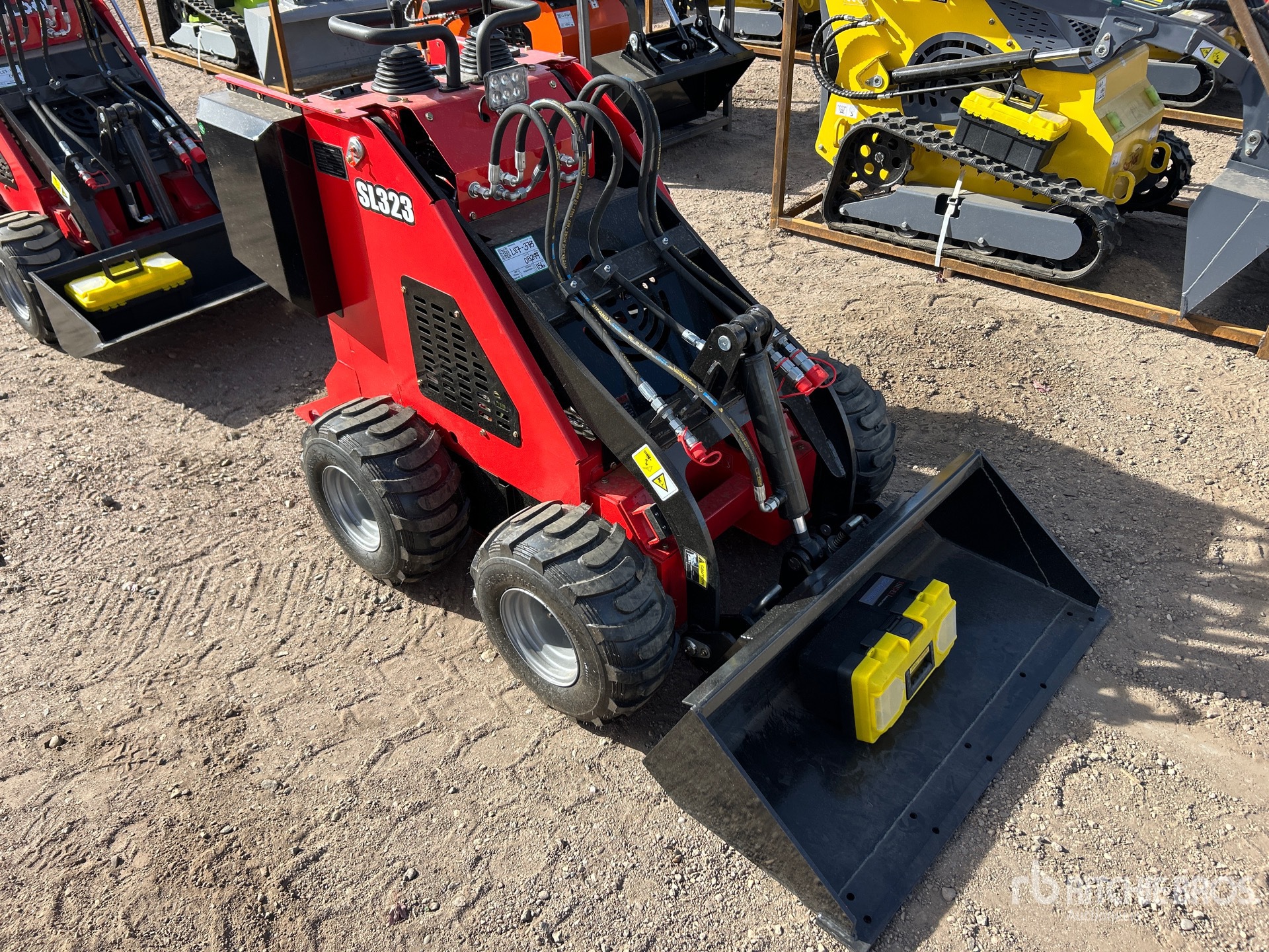 General Appearance with Picture, Right Front Corner