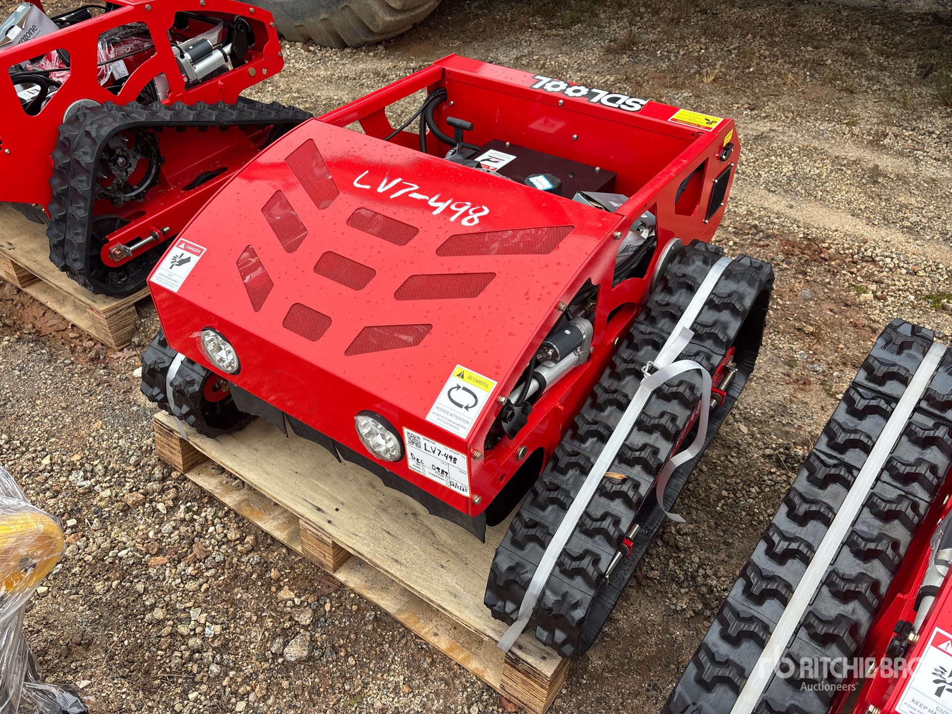 General Appearance with Picture, Left Front Corner