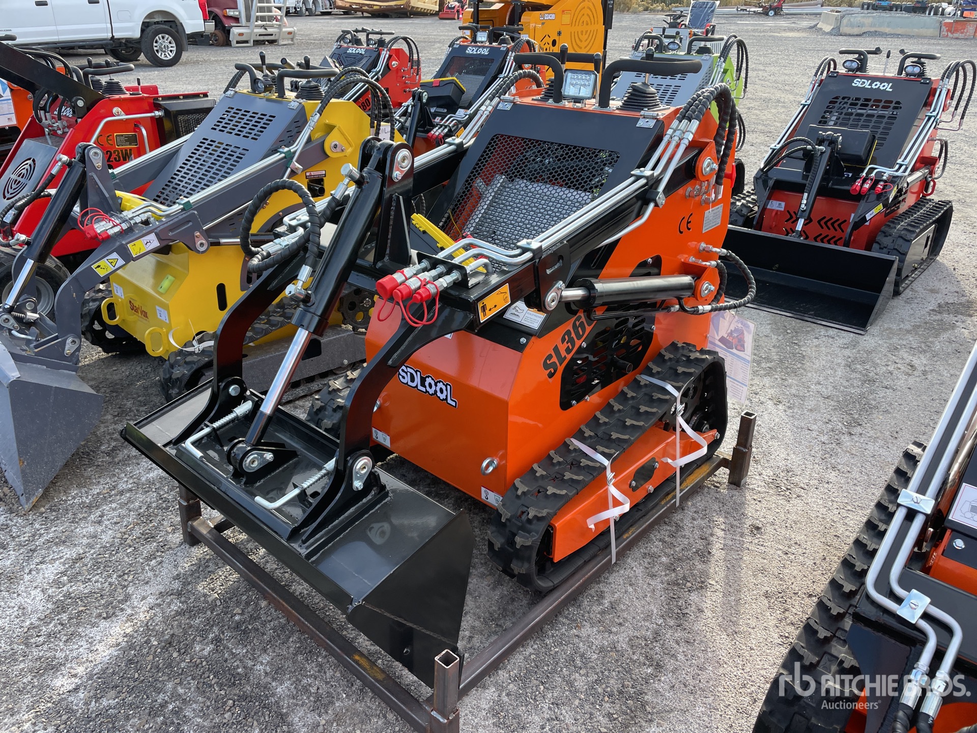 General Appearance with Picture, Left Front Corner