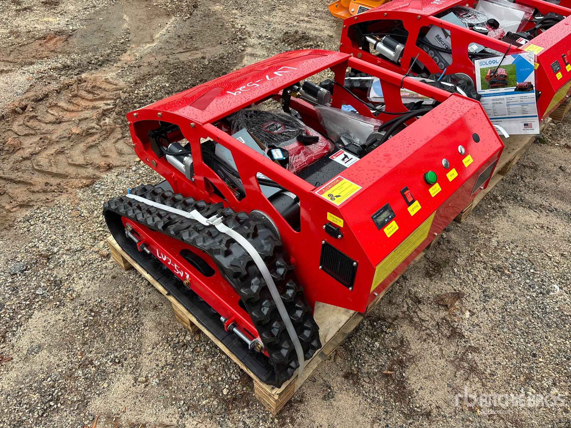 General Appearance with Picture, Left Rear Corner