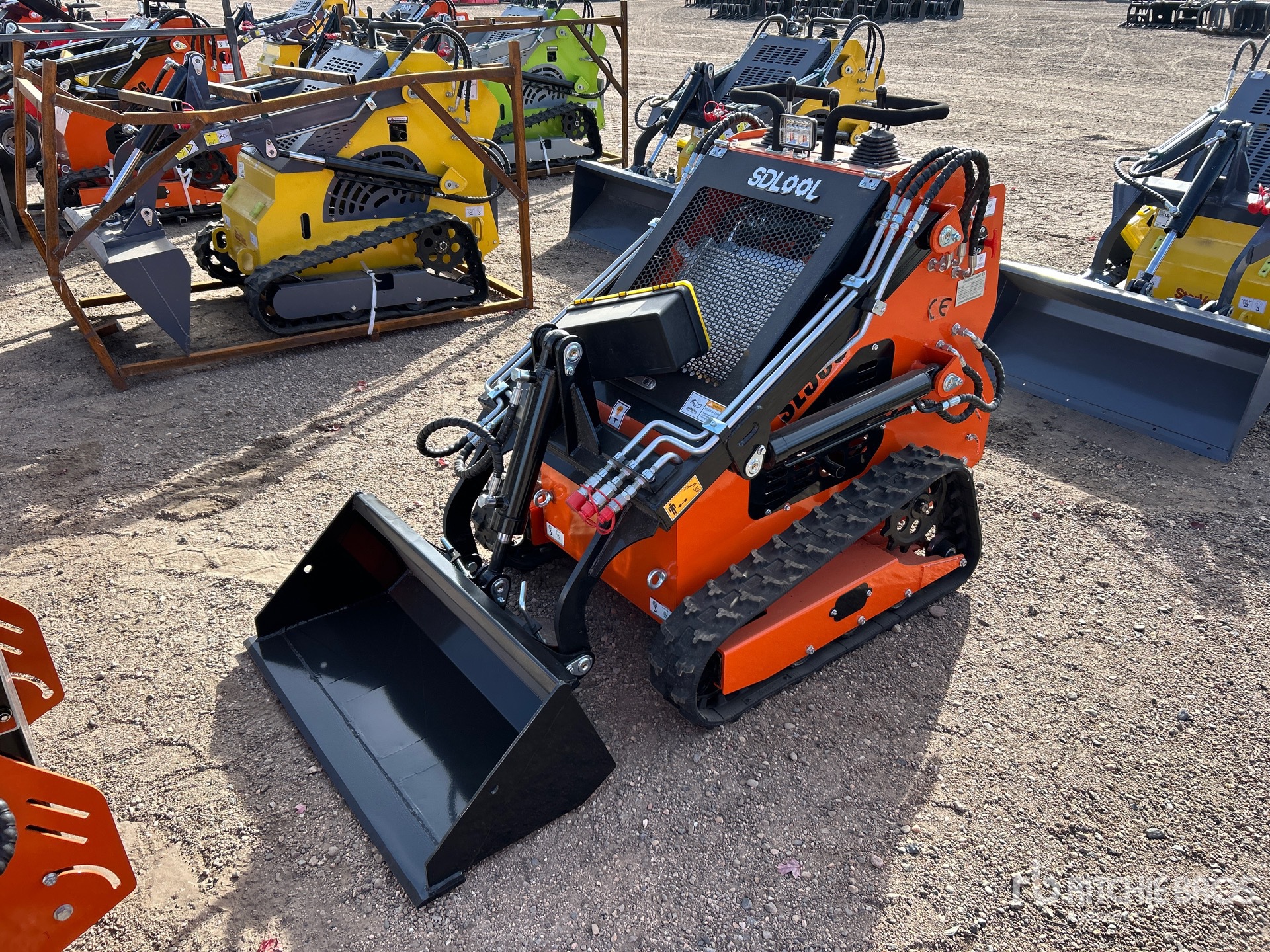 General Appearance with Foto, angolo anteriore sinistro