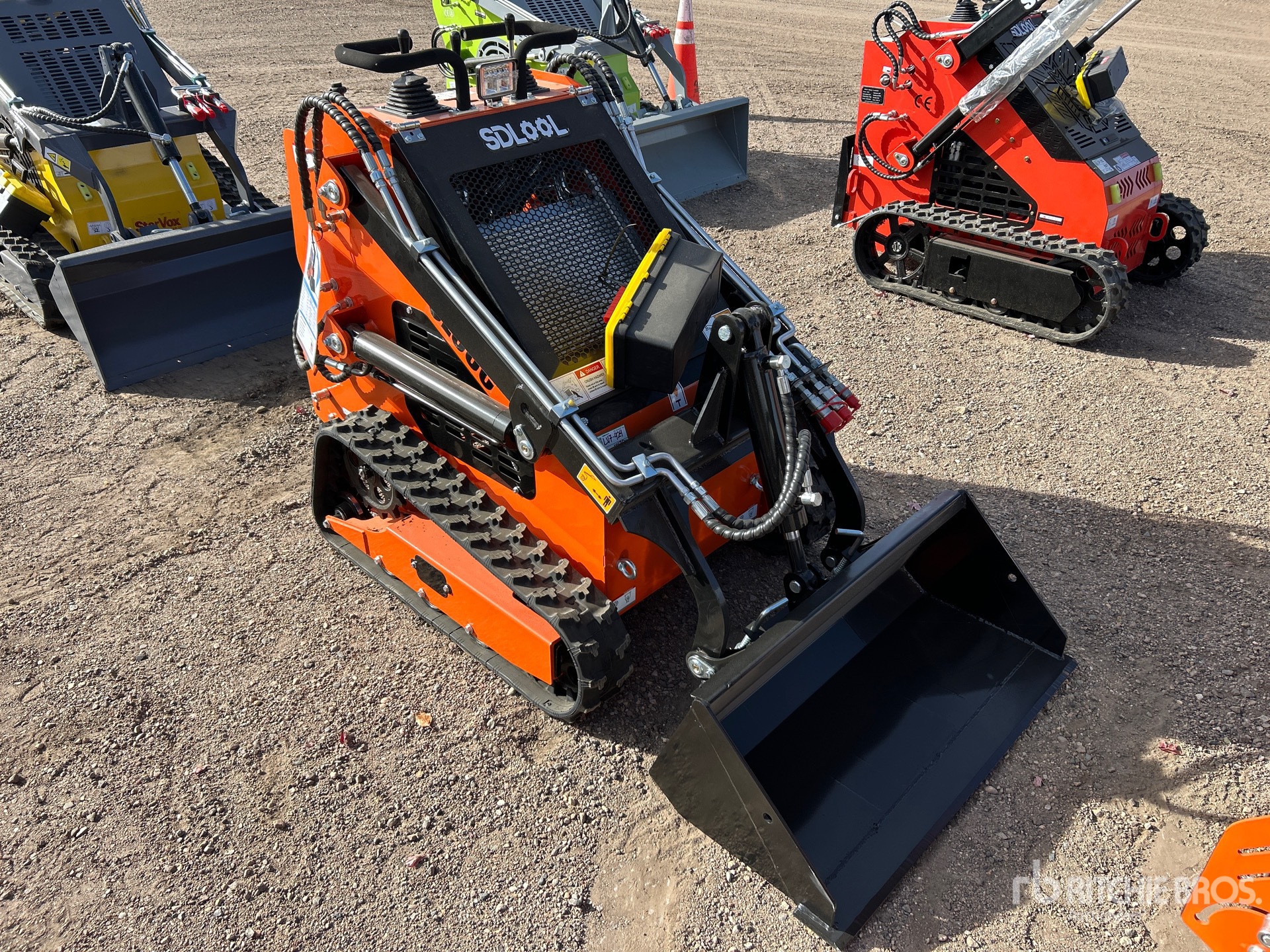 General Appearance with Foto, angolo anteriore destro