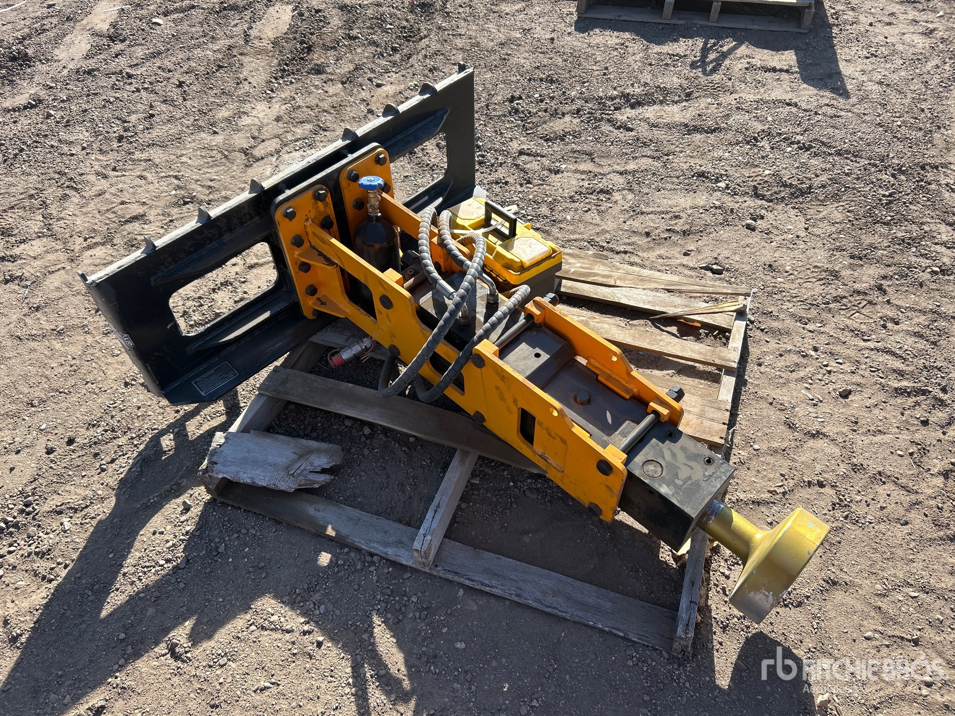 General Appearance with Image, coin avant droit