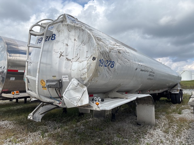 2008 Polar 9500 gal T/A Tanker Trailer