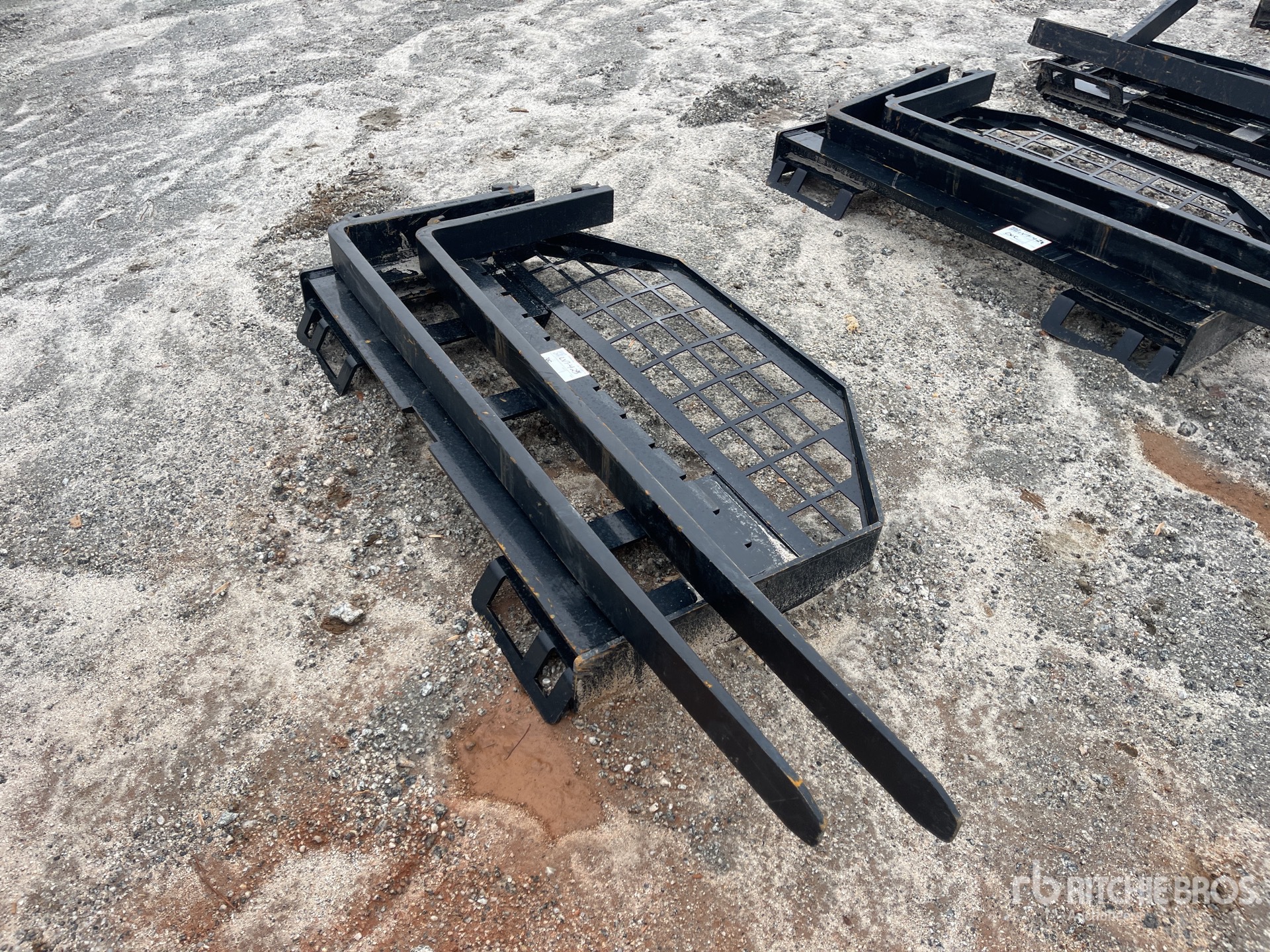 Aspect général with Image, coin arrière droit