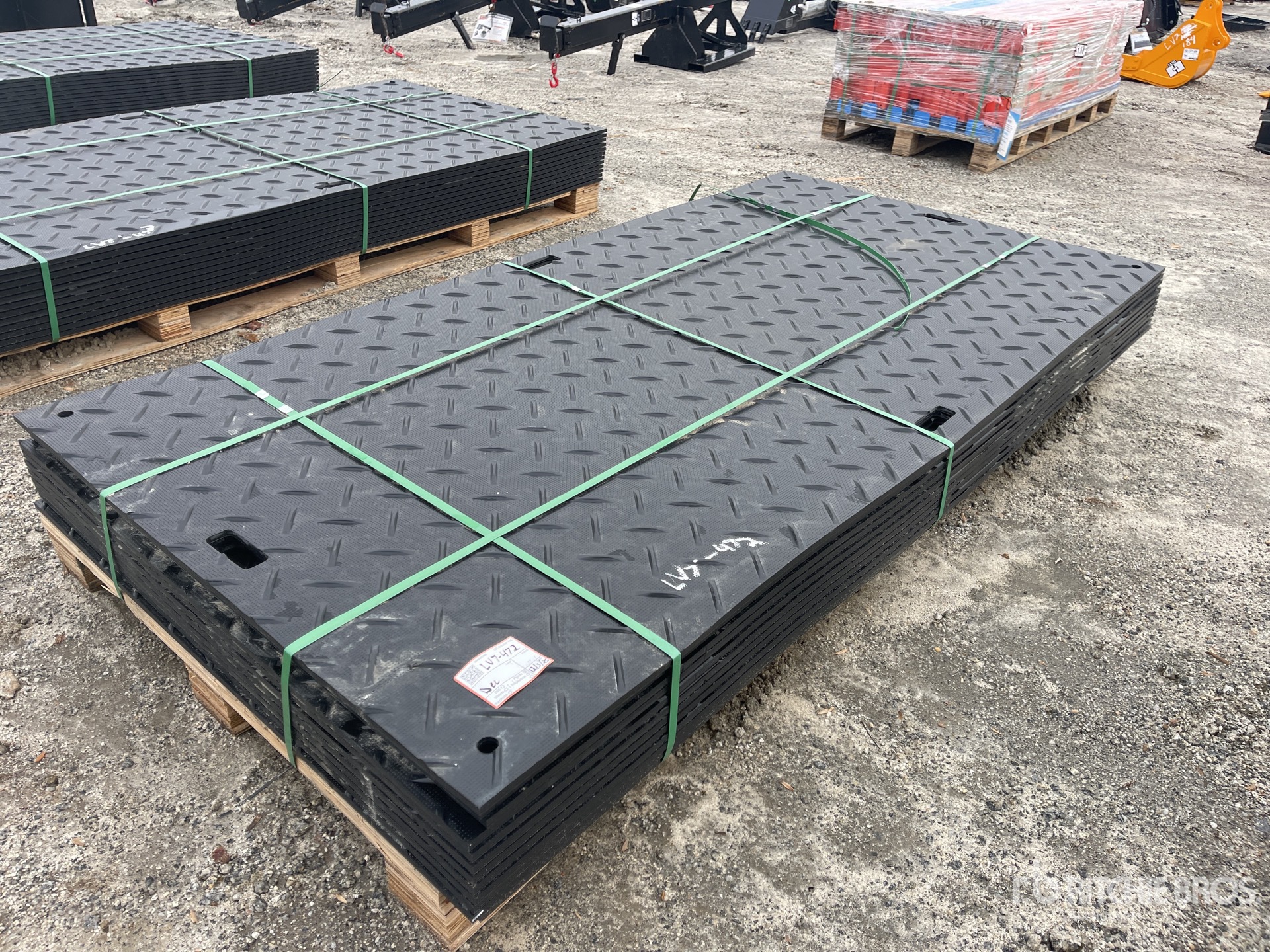 Aspect général with Image, coin arrière gauche