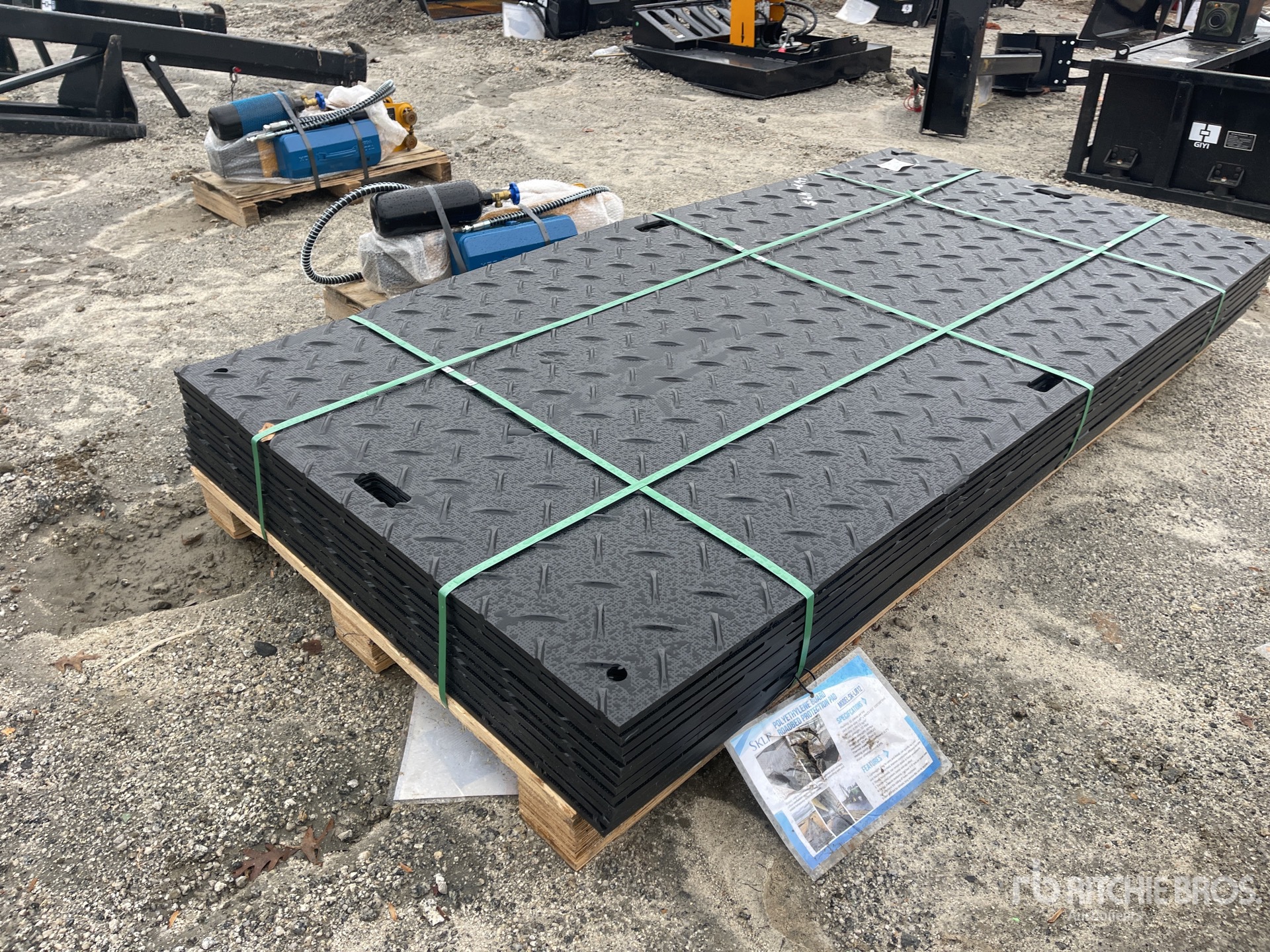 Aspect général with Image, coin avant droit