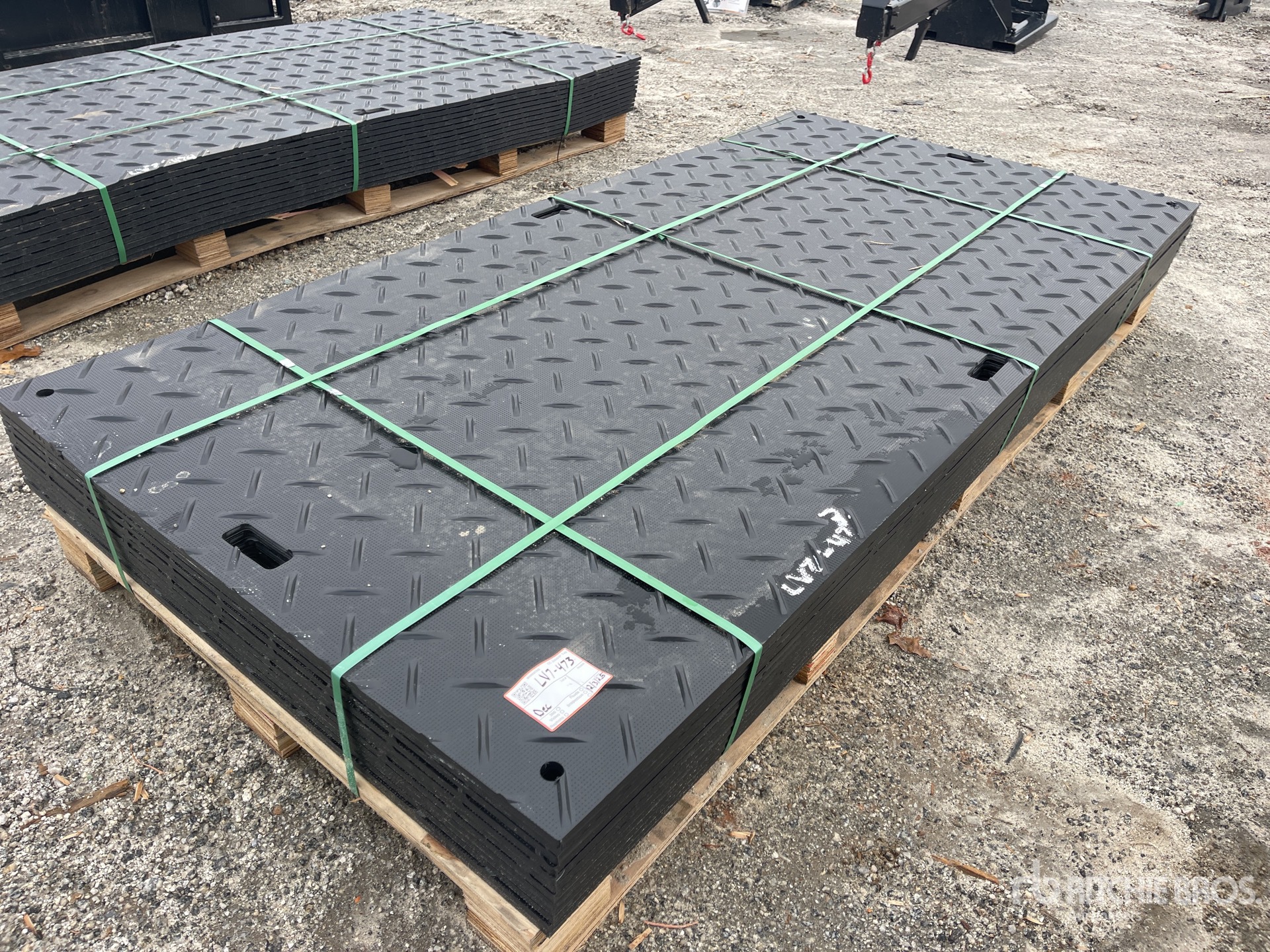 Aspect général with Image, coin arrière gauche