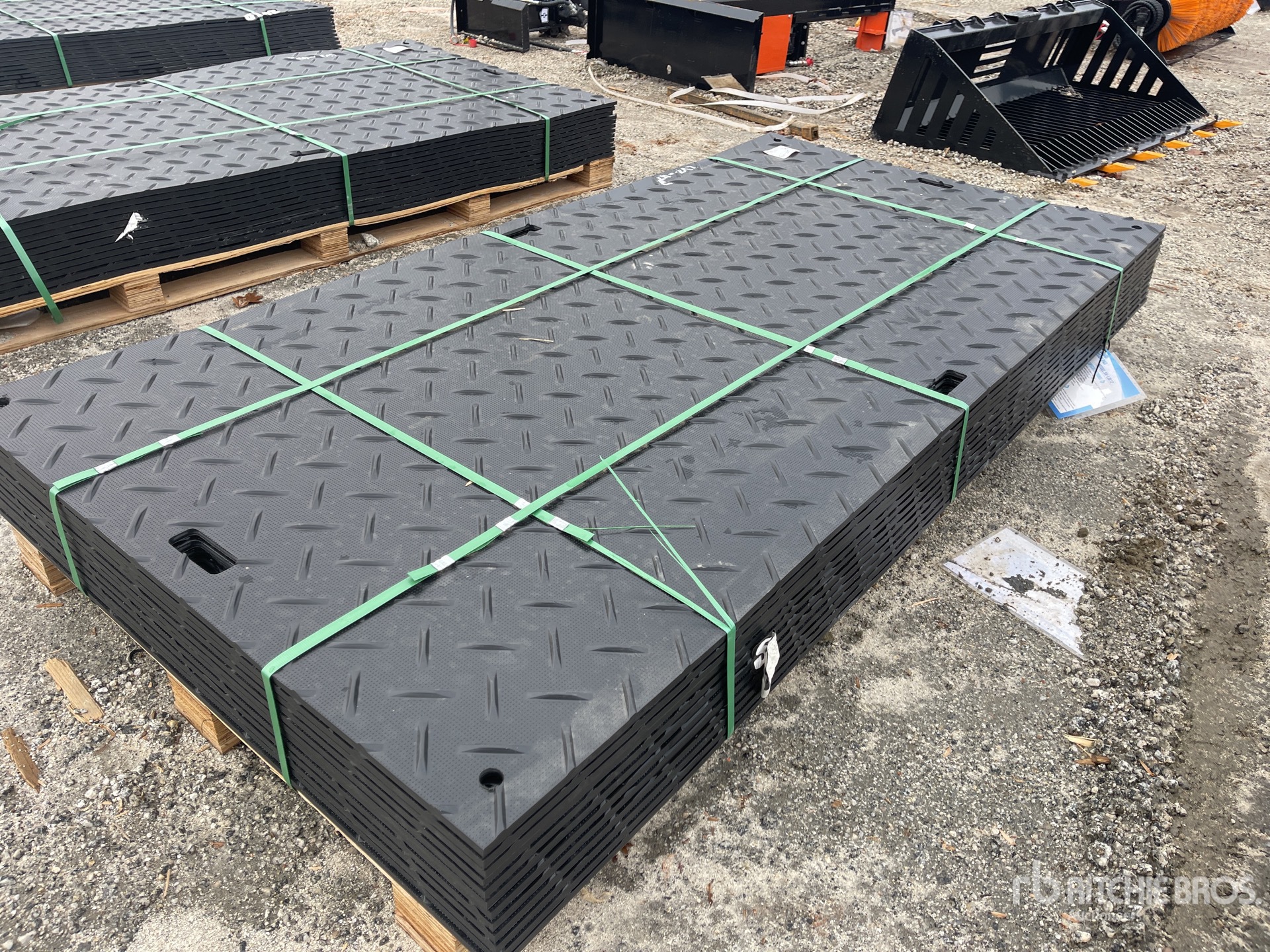 Aspect général with Image, coin avant droit