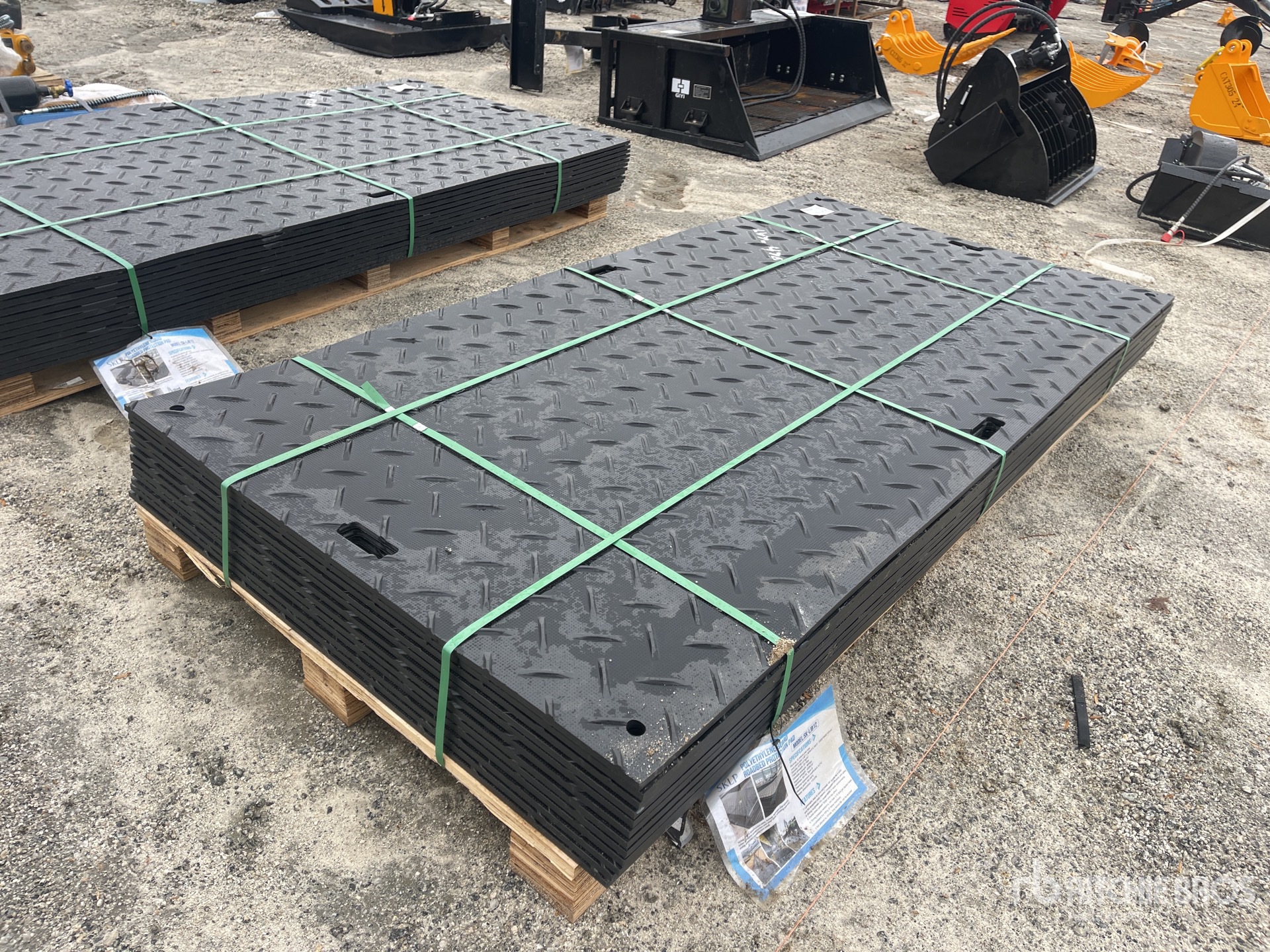 Aspect général with Image, coin avant droit